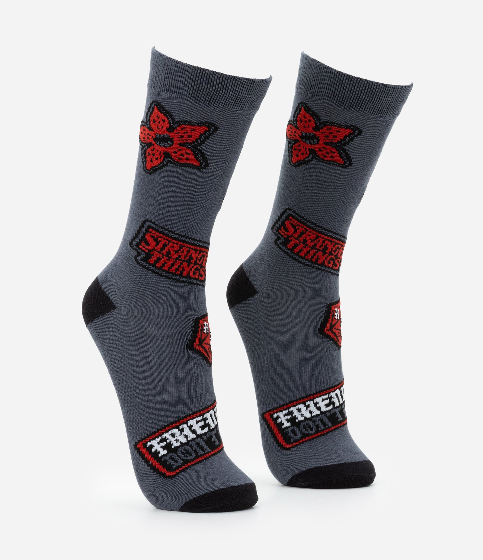 Meia Cano Alto em Algodão com Estampa Stranger Things Cinza 2