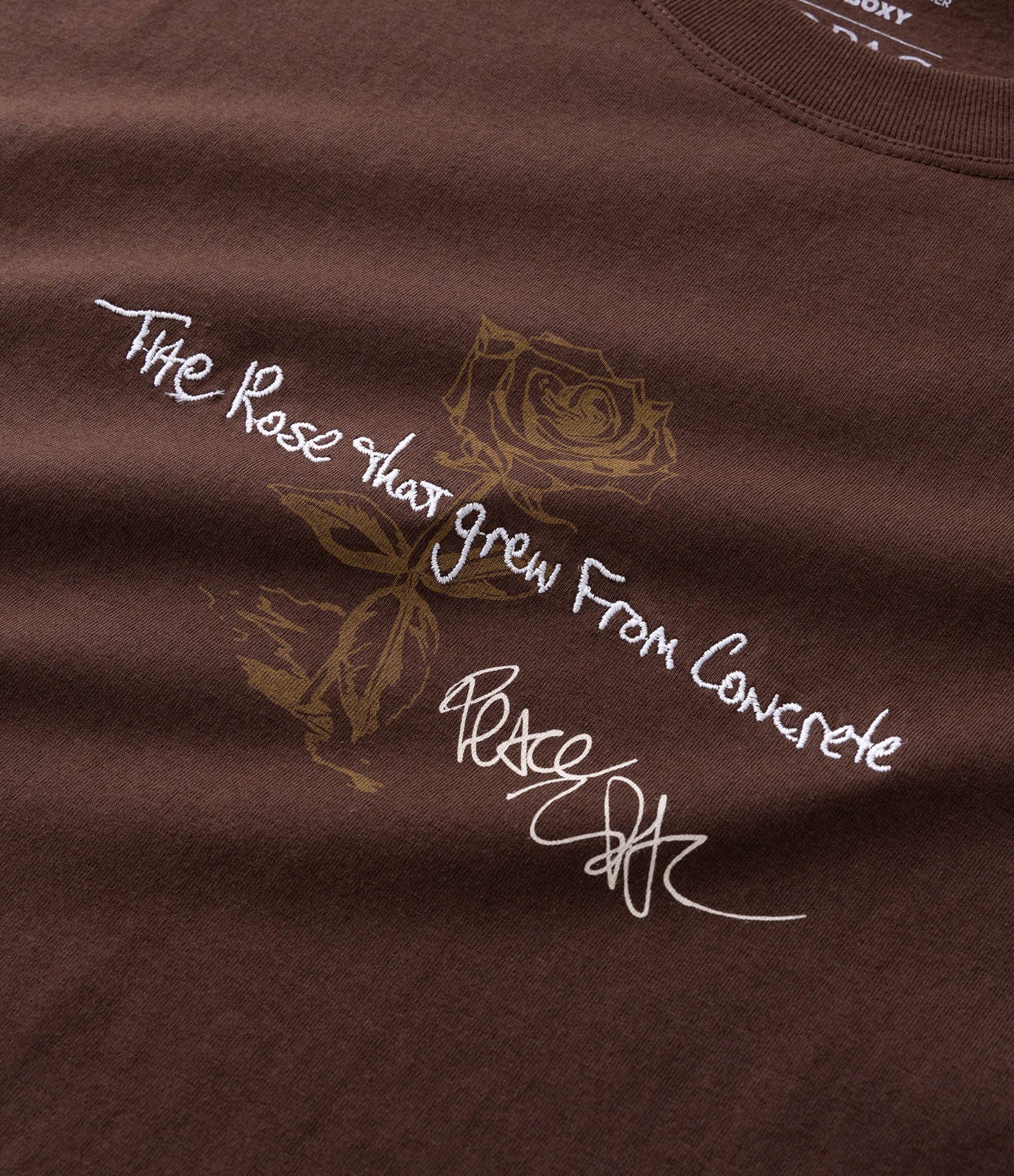 Camiseta Boxy em Algodão com Estampa Tupac The Rose Marrom 9