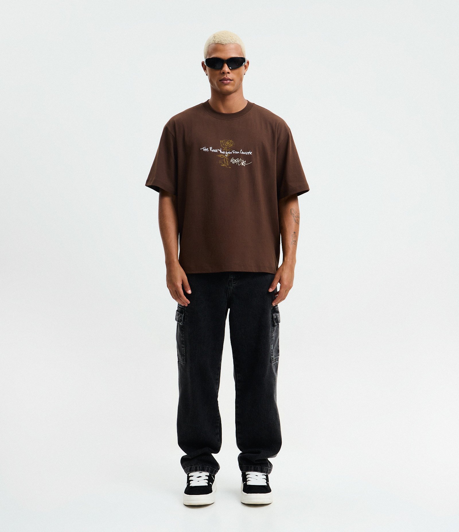 Camiseta Boxy em Algodão com Estampa Tupac The Rose Marrom 3