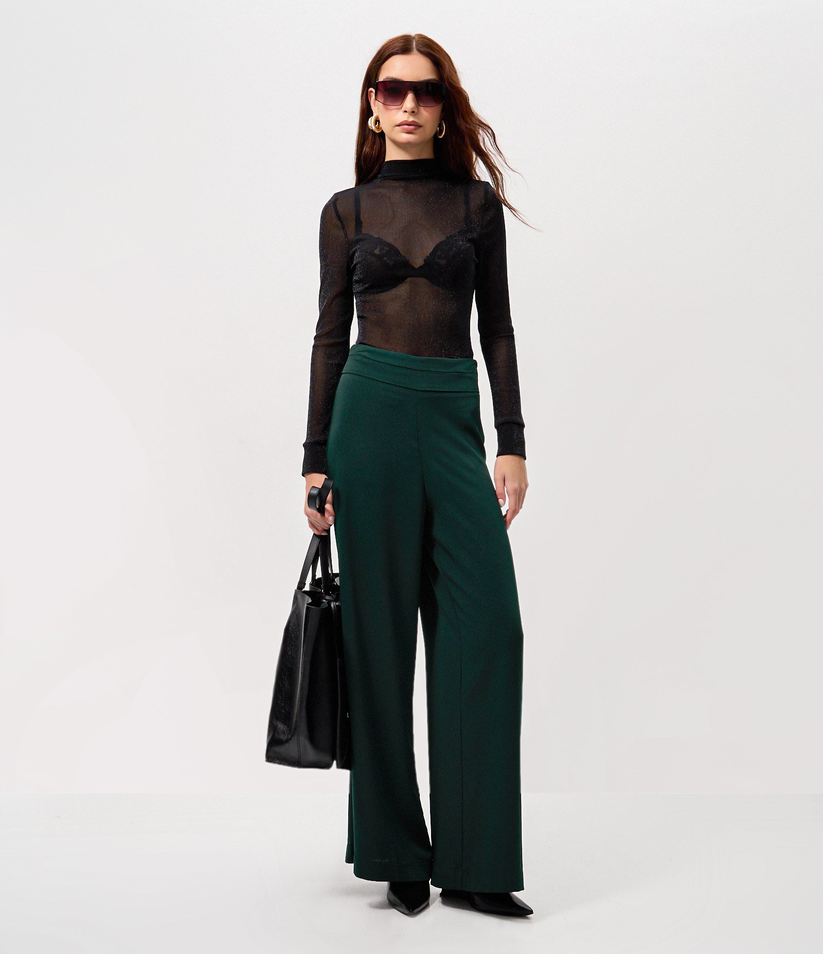 Calça Pantalona Alfaiatada com Cós Liso e Pregas Verde 1