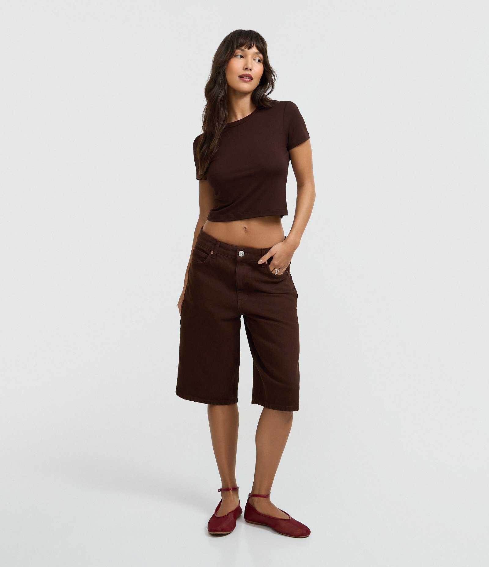 Blusa Cropped Básica em Ribana com Manga Curta Marrom Escuro 2