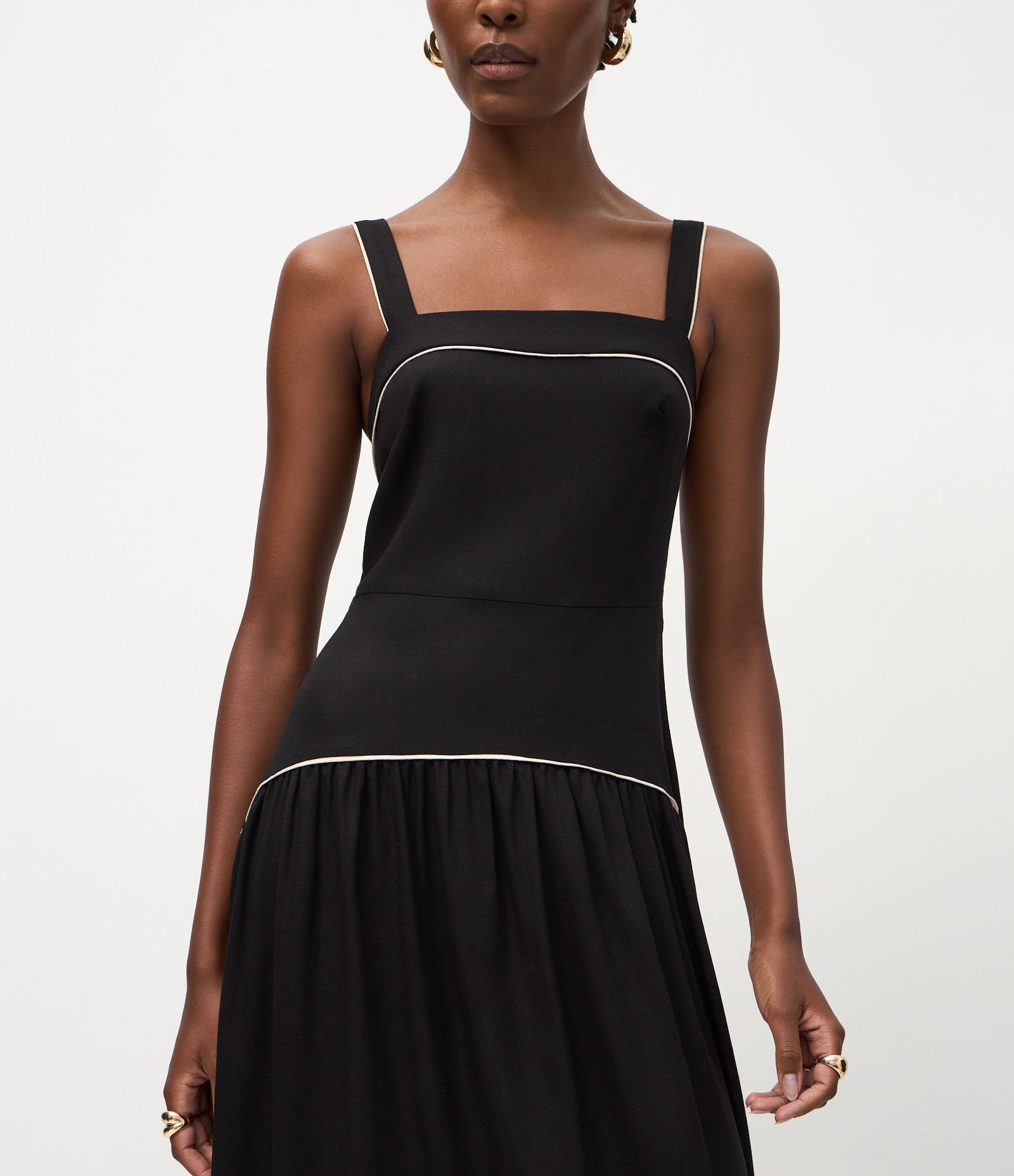 Vestido Midi com Cintura Baixa em Viscolinho Preto 4