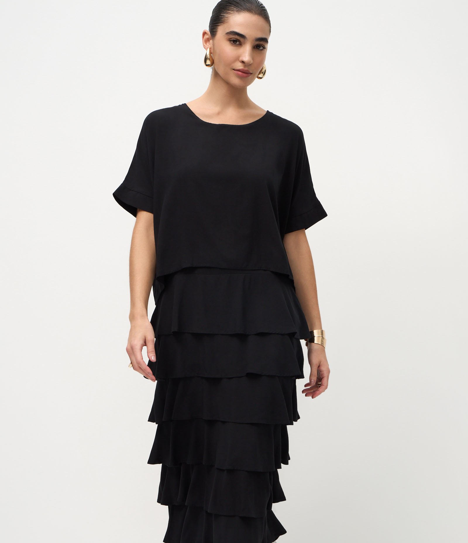 Vestido em Viscose com Saia em Camadas Preto 2