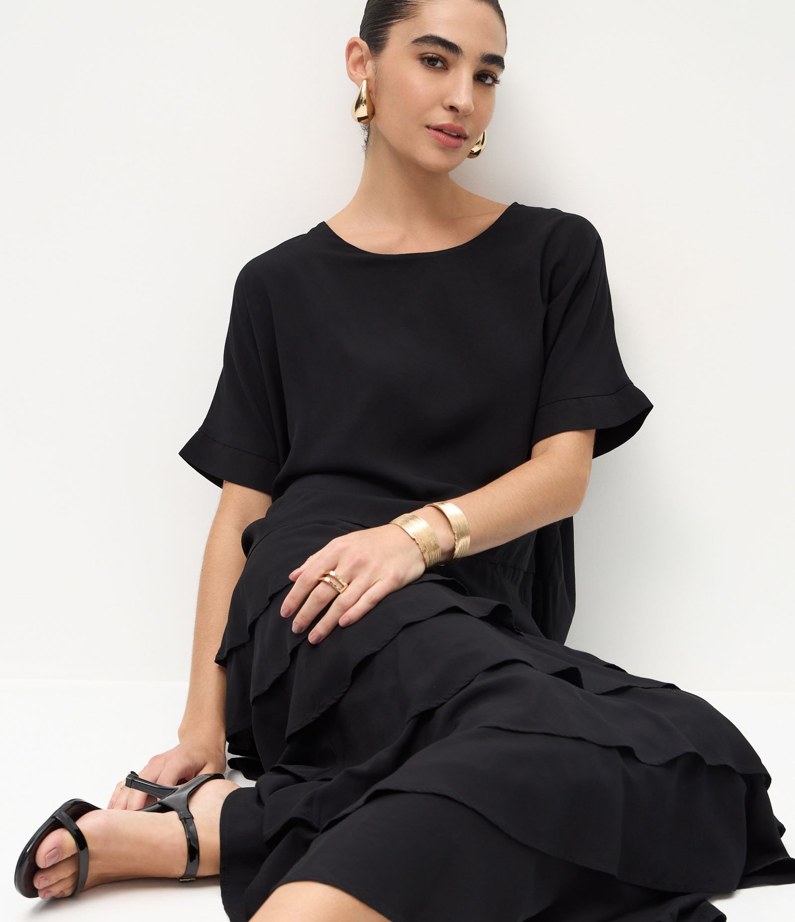 Vestido em Viscose com Saia em Camadas Preto 4