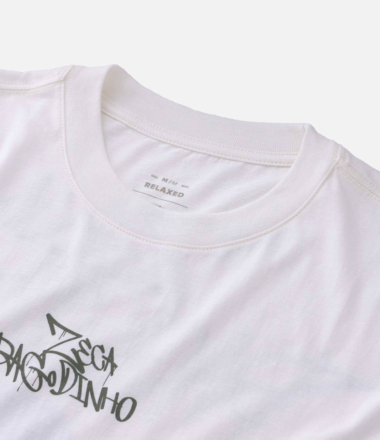 Camiseta Relaxed em Algodão com Estampa do Zeca Pagodinho Branco 12