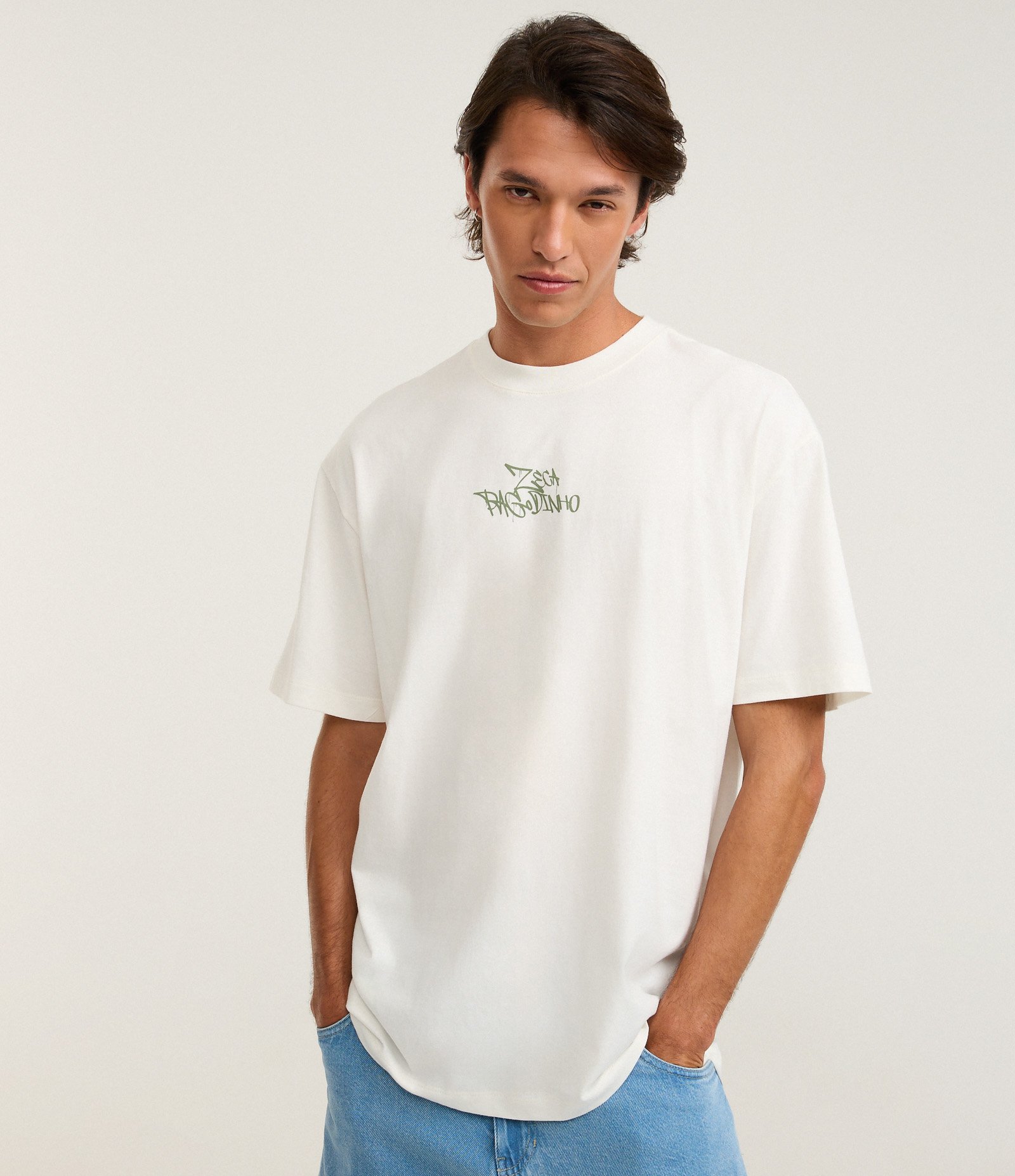 Camiseta Relaxed em Algodão com Estampa do Zeca Pagodinho Branco 3