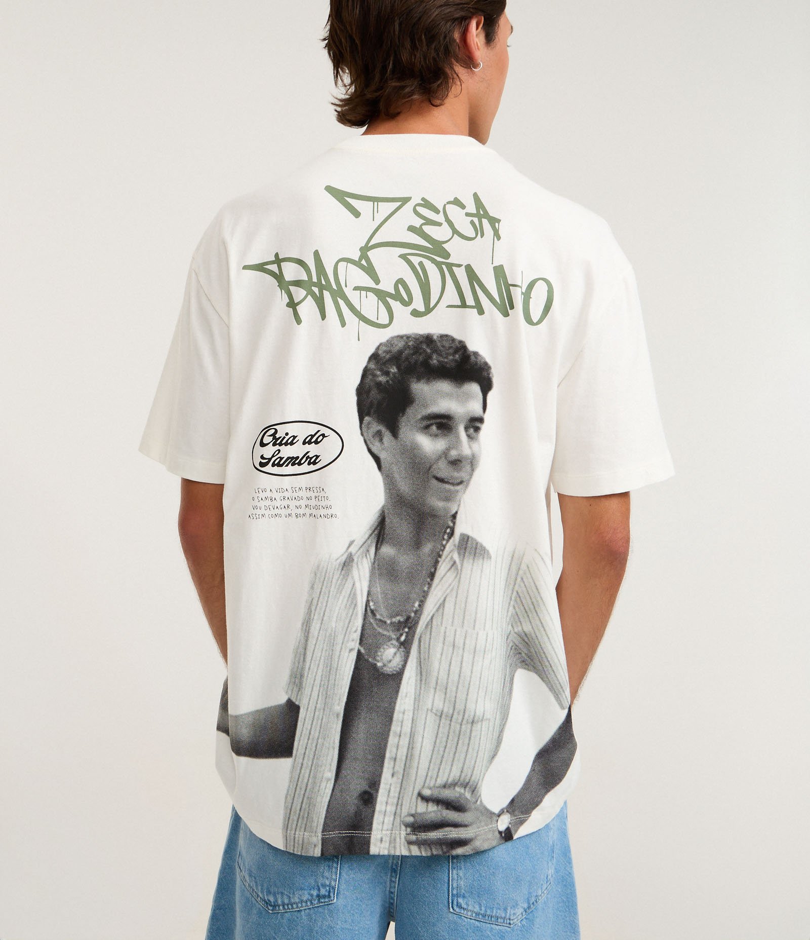 Camiseta Relaxed em Algodão com Estampa do Zeca Pagodinho Branco 4