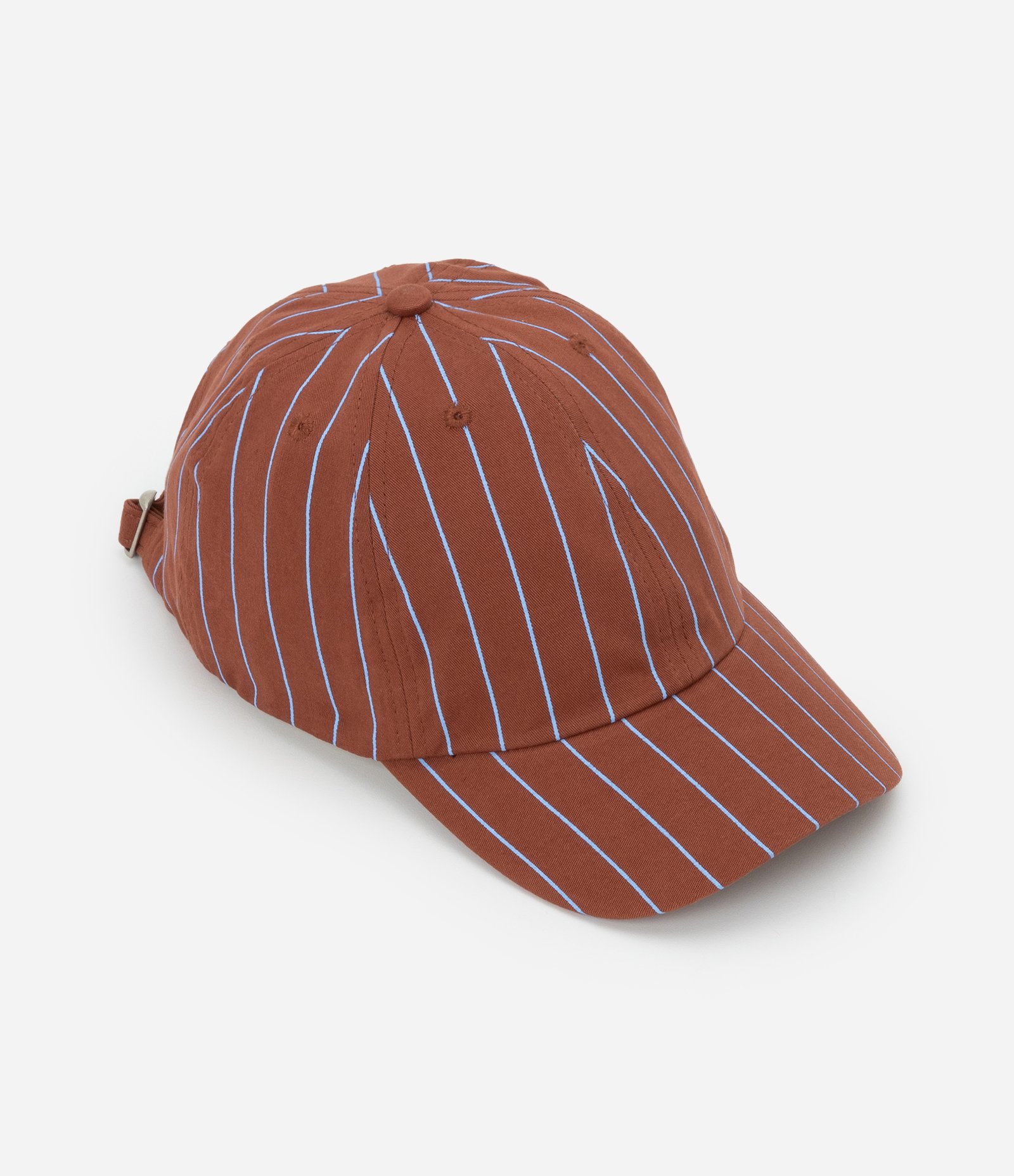 Boné Em Sarja Listrado Com Aba Curva Marrom 1
