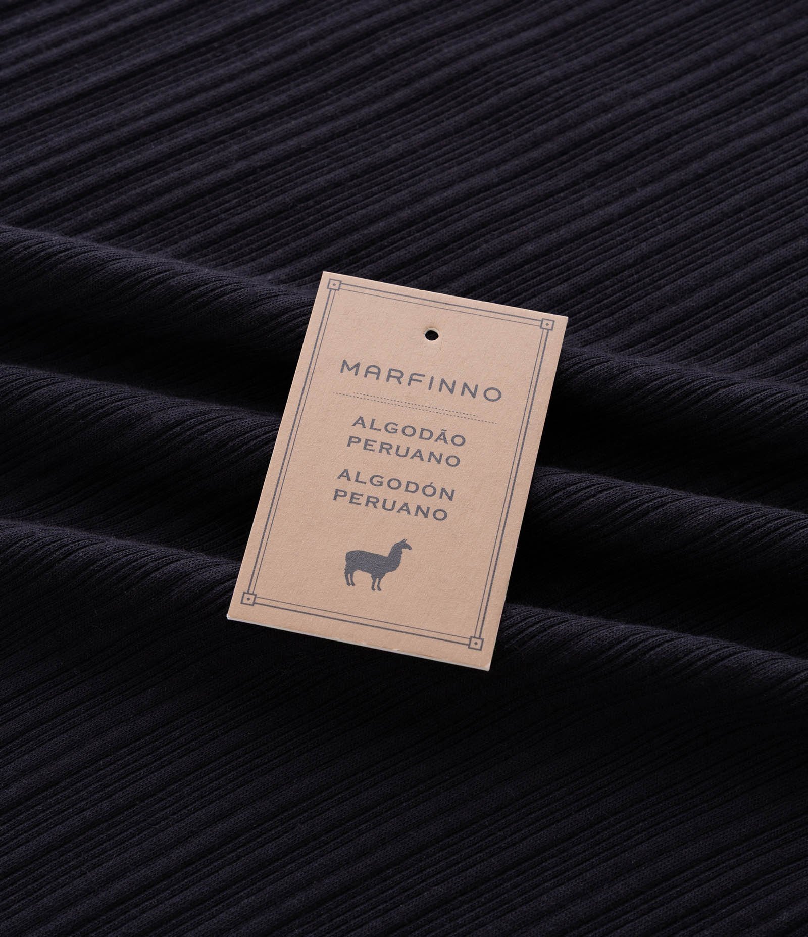 Camiseta Slim em Algodão com Textura Vertical Preto 9