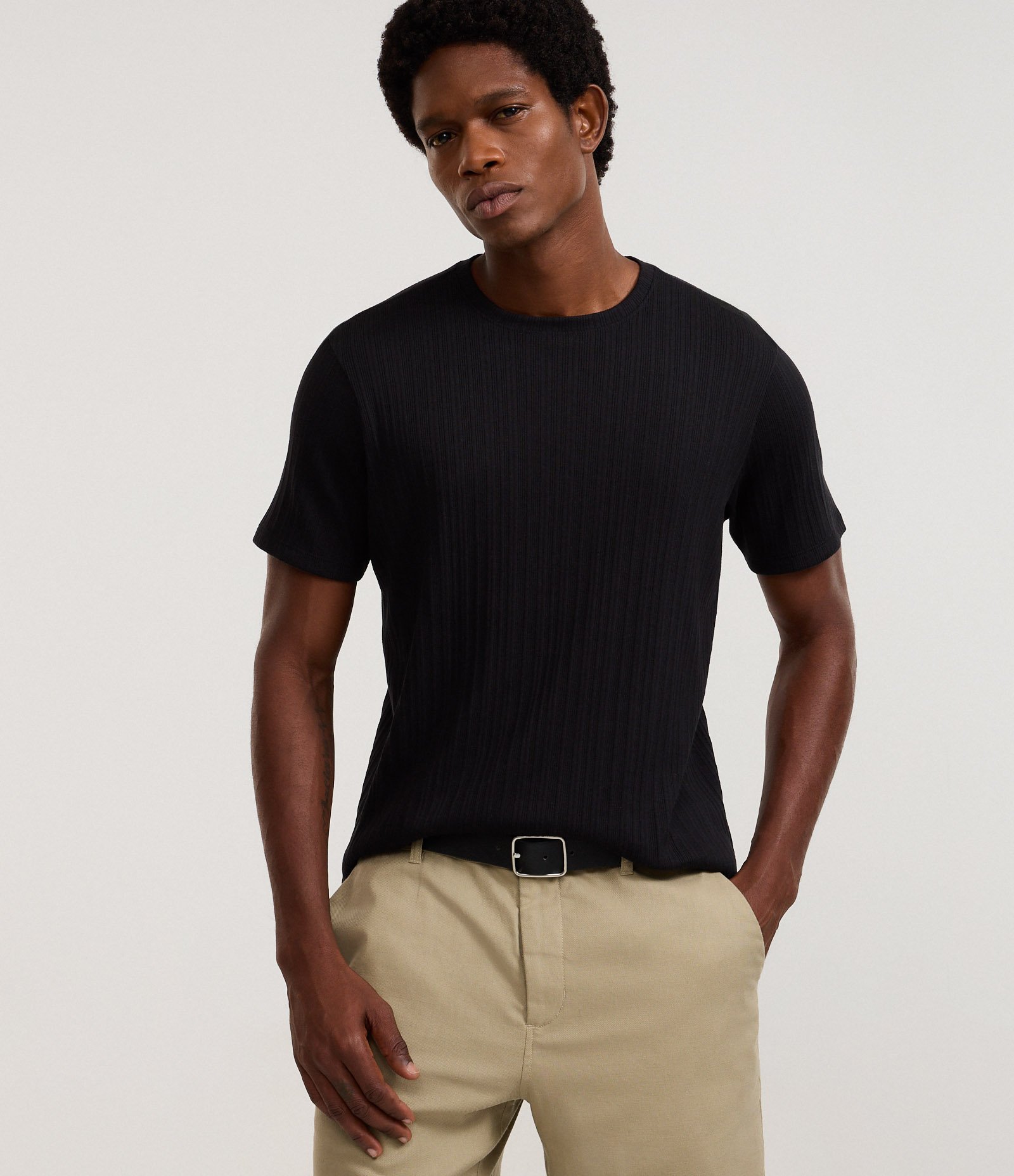 Camiseta Slim em Algodão com Textura Vertical Preto 1