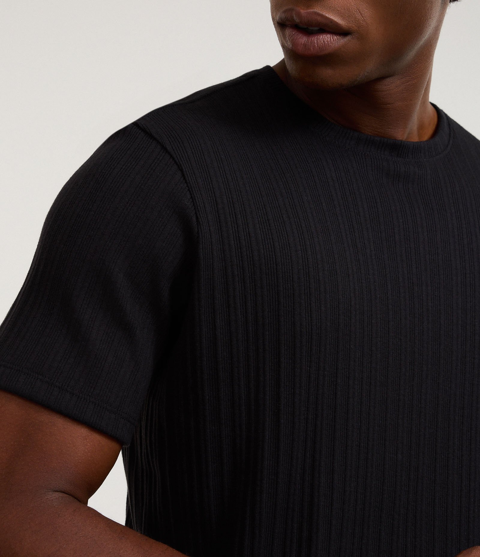 Camiseta Slim em Algodão com Textura Vertical Preto 3