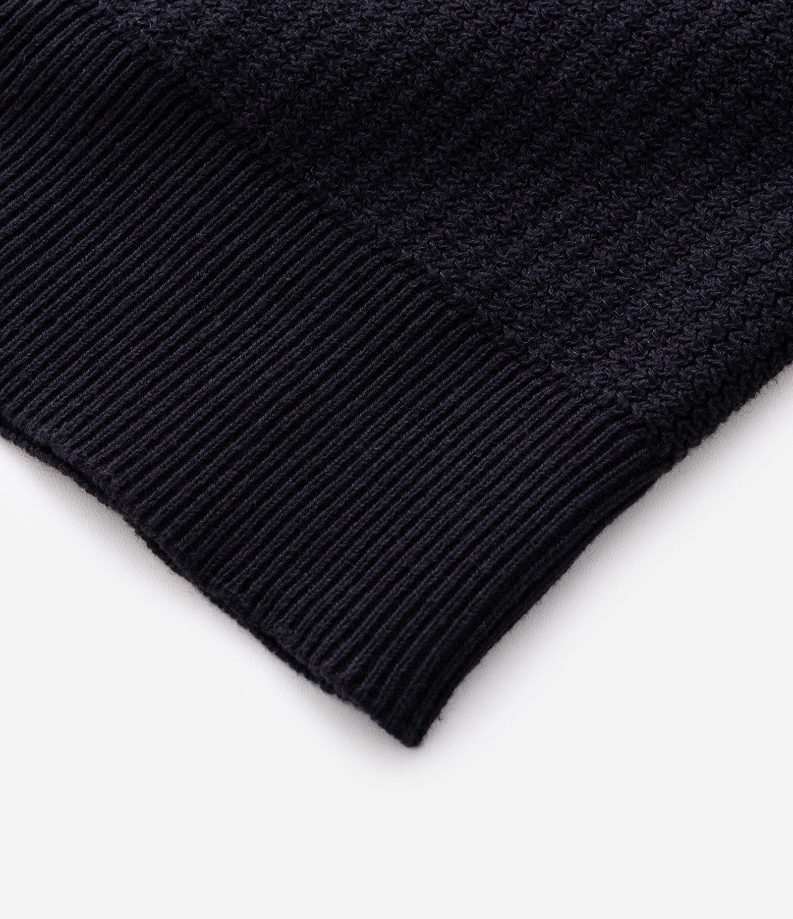 Camisa Polo Regular em Tricô com Botões Contrastantes Preto 9