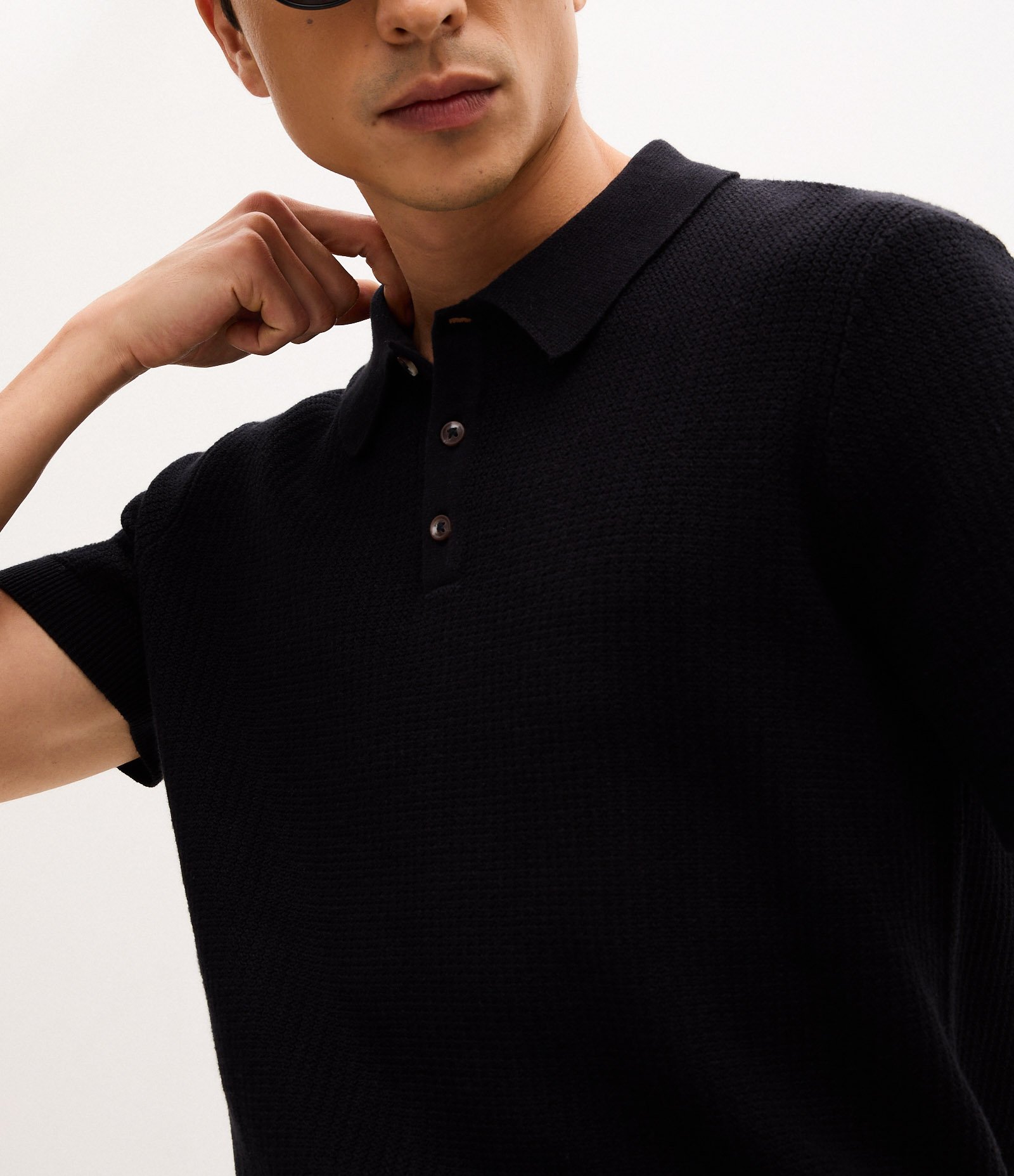 Camisa Polo Regular em Tricô com Botões Contrastantes Preto 3
