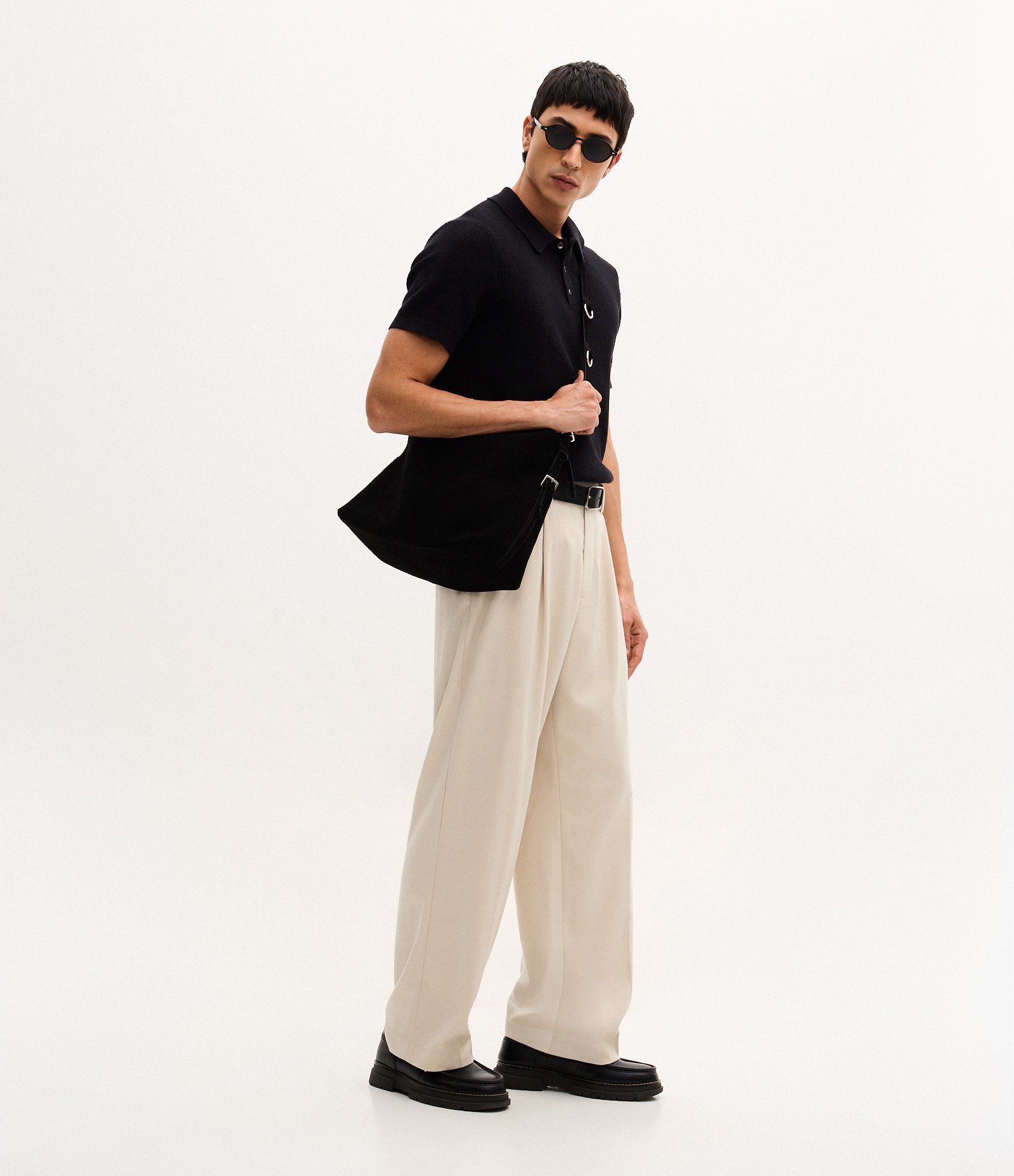 Camisa Polo Regular em Tricô com Botões Contrastantes Preto 4