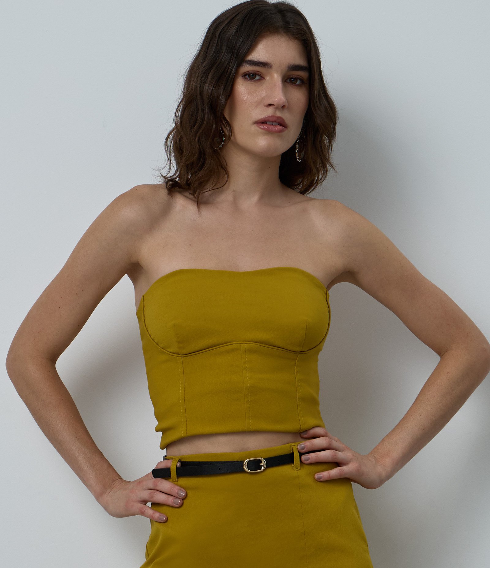 Blusa Tomara que Caia em Bengaline com Recorte no Busto Verde 3