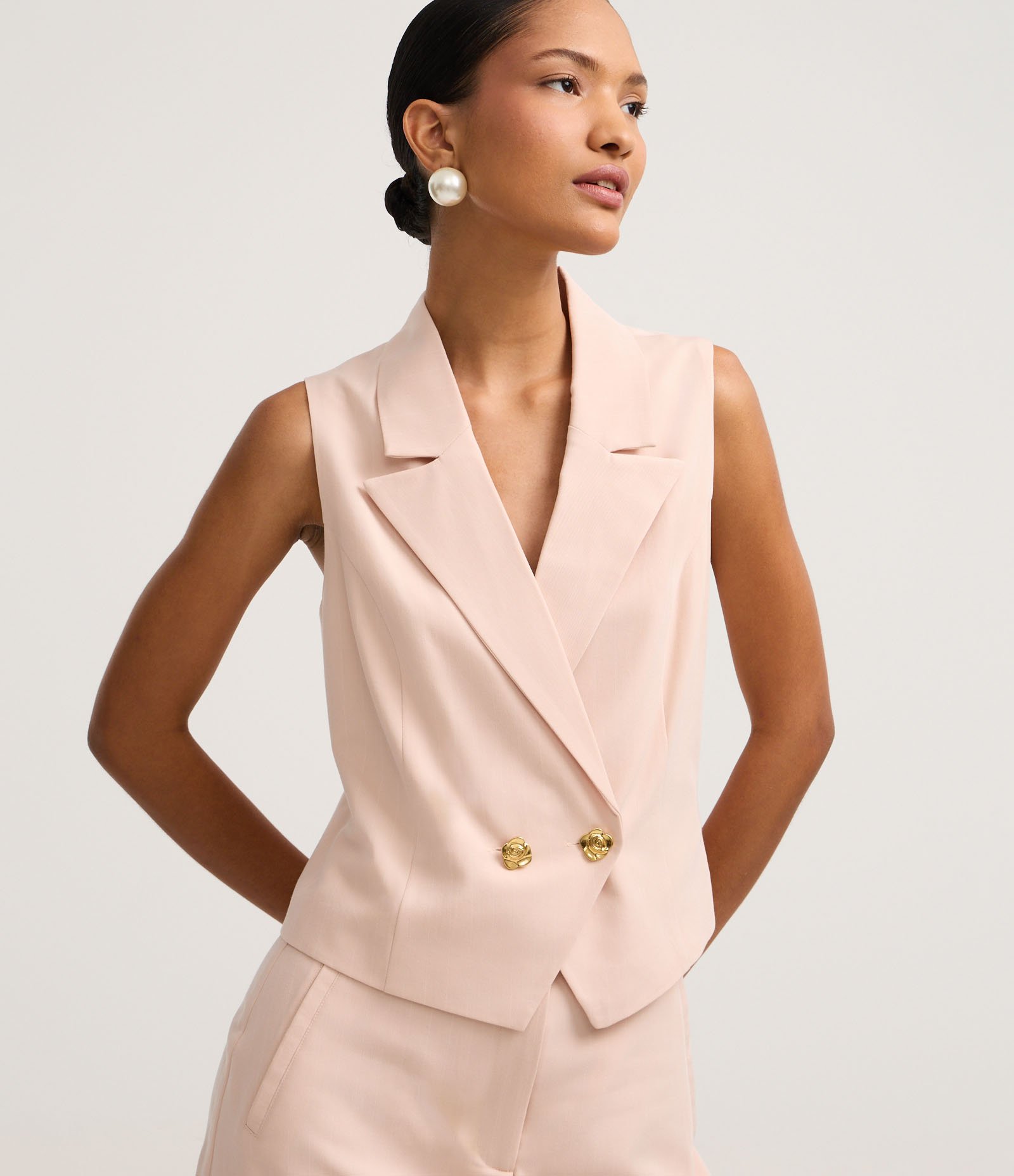 Colete Alfaiatado com Gola Blazer com Riscas de Giz Rosa 1