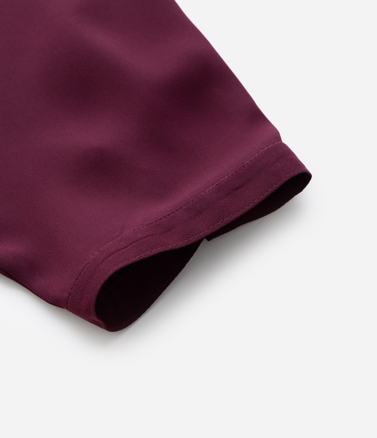 Blusa Bata em Crepe com Manga 3/4 e Franzidos Curve & Plus Size Bordô 5