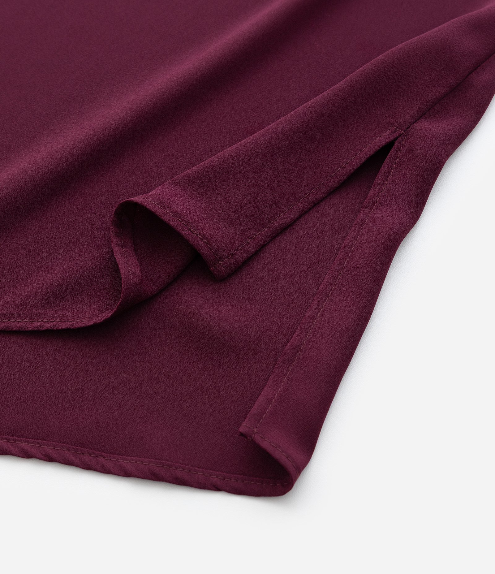 Blusa Bata em Crepe com Manga 3/4 e Franzidos Curve & Plus Size Bordô 6