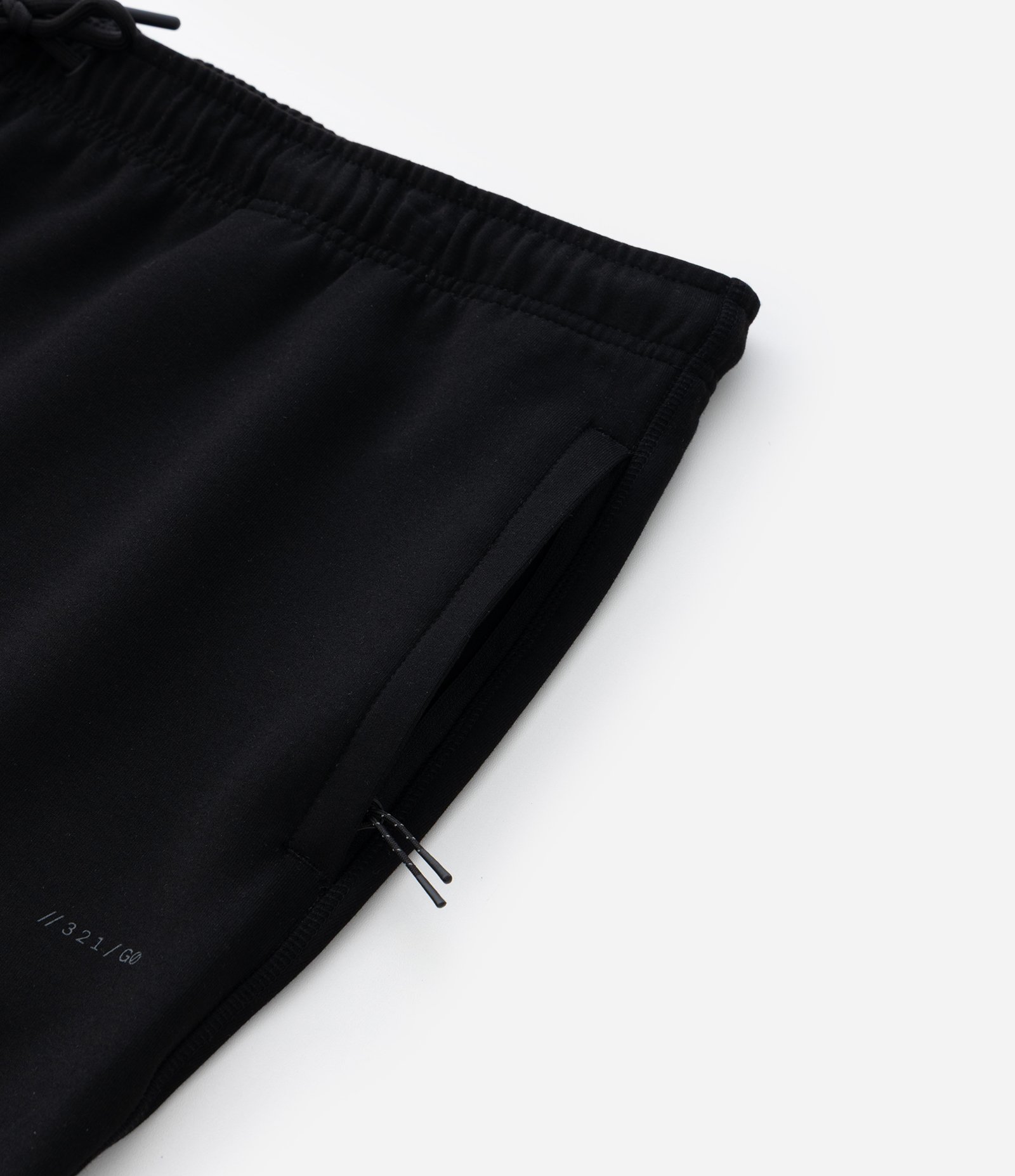 Calça Esportiva Reta em Moletom Tech com Bolsos 8