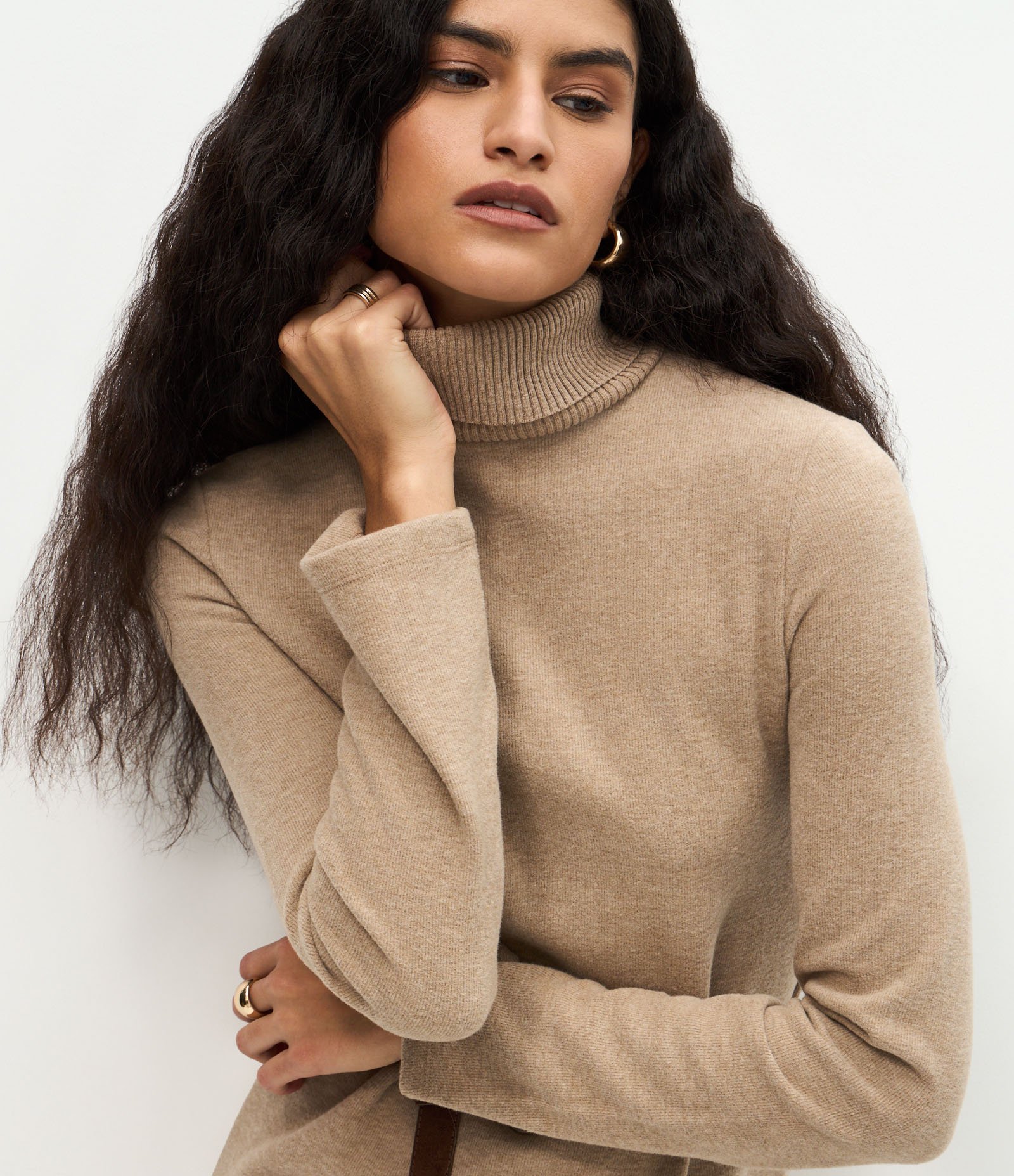 Vestido Long Midi com Gola Alta e Mangas Longas Bege 3