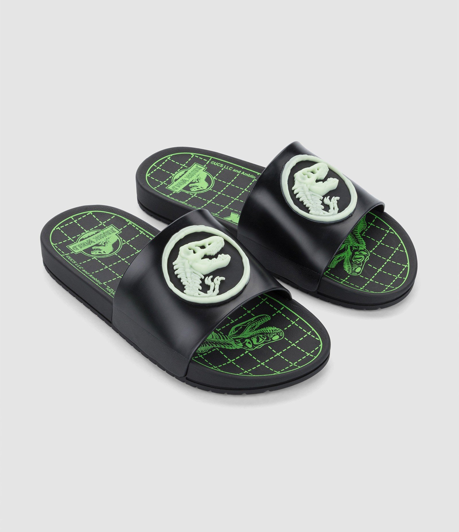 Chinelo Slide Infantil com Estampa e Patch do Jurassic Park - Tam 23/24 ao 35 Preto 1