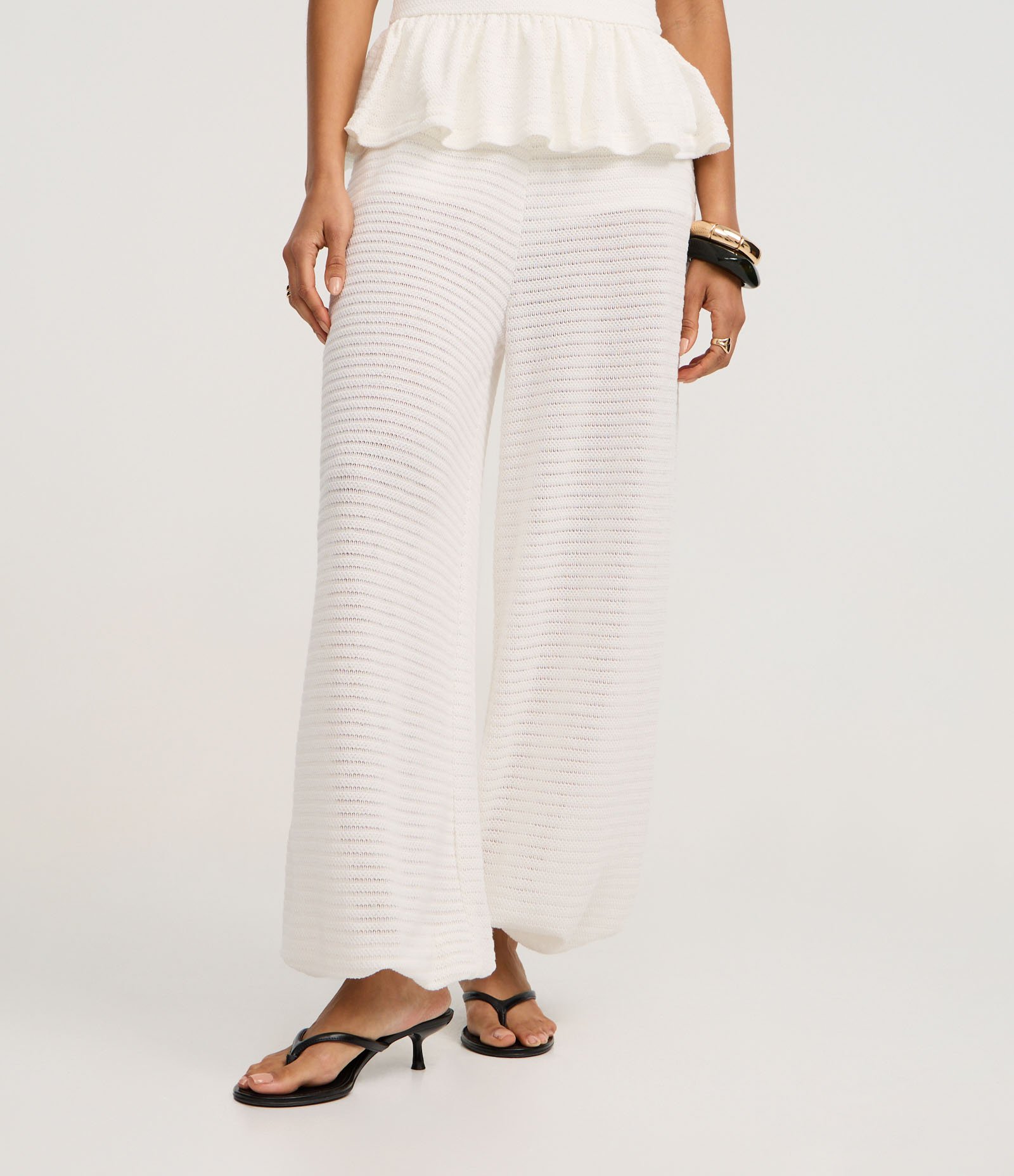 Calça Aladim Texturizada em Piquet com Elástico no Cós Off White 3