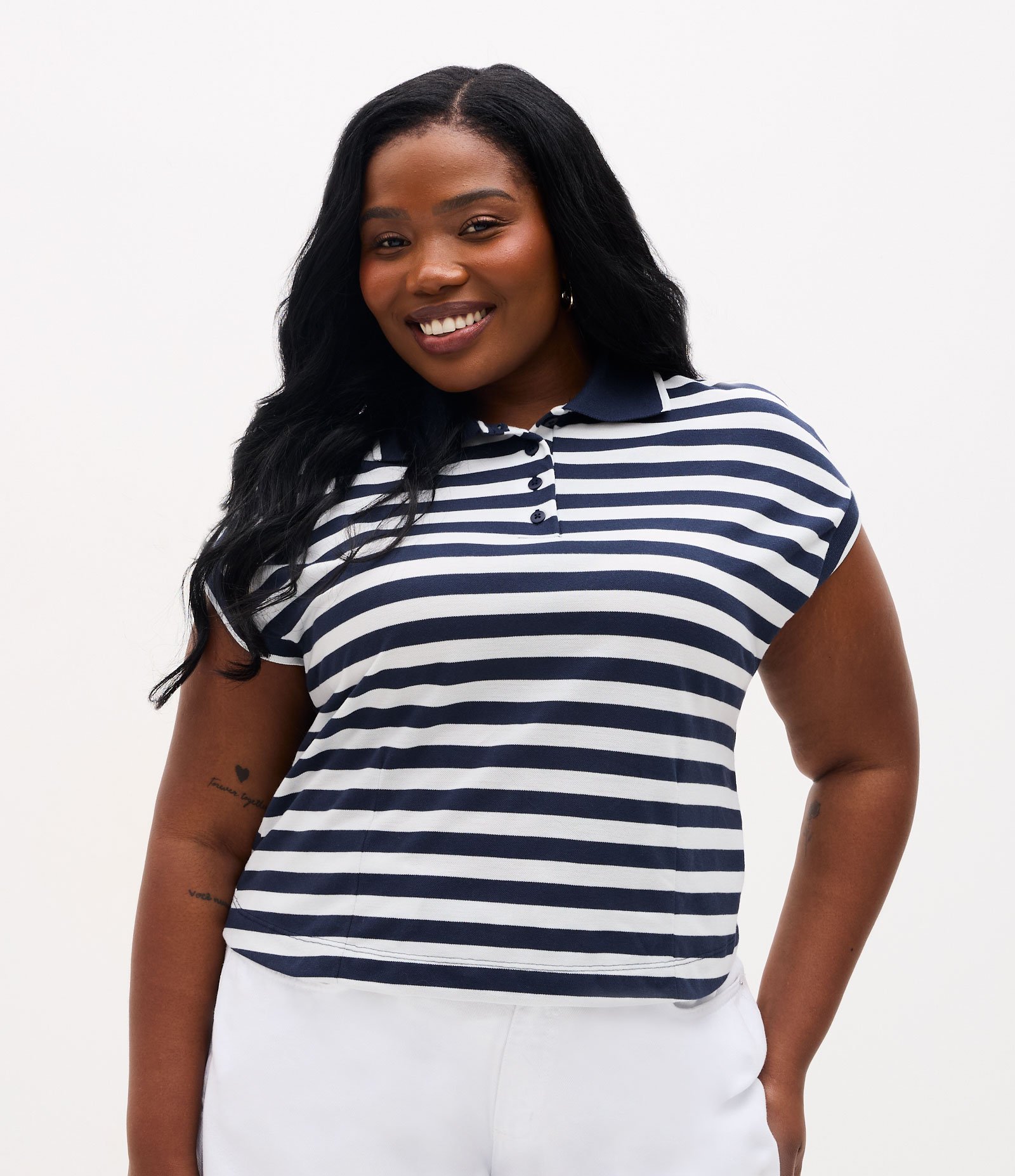 Blusa Boxy em Malha Piquet Listrada e com Gola Polo Curve & Plus Size Azul 1