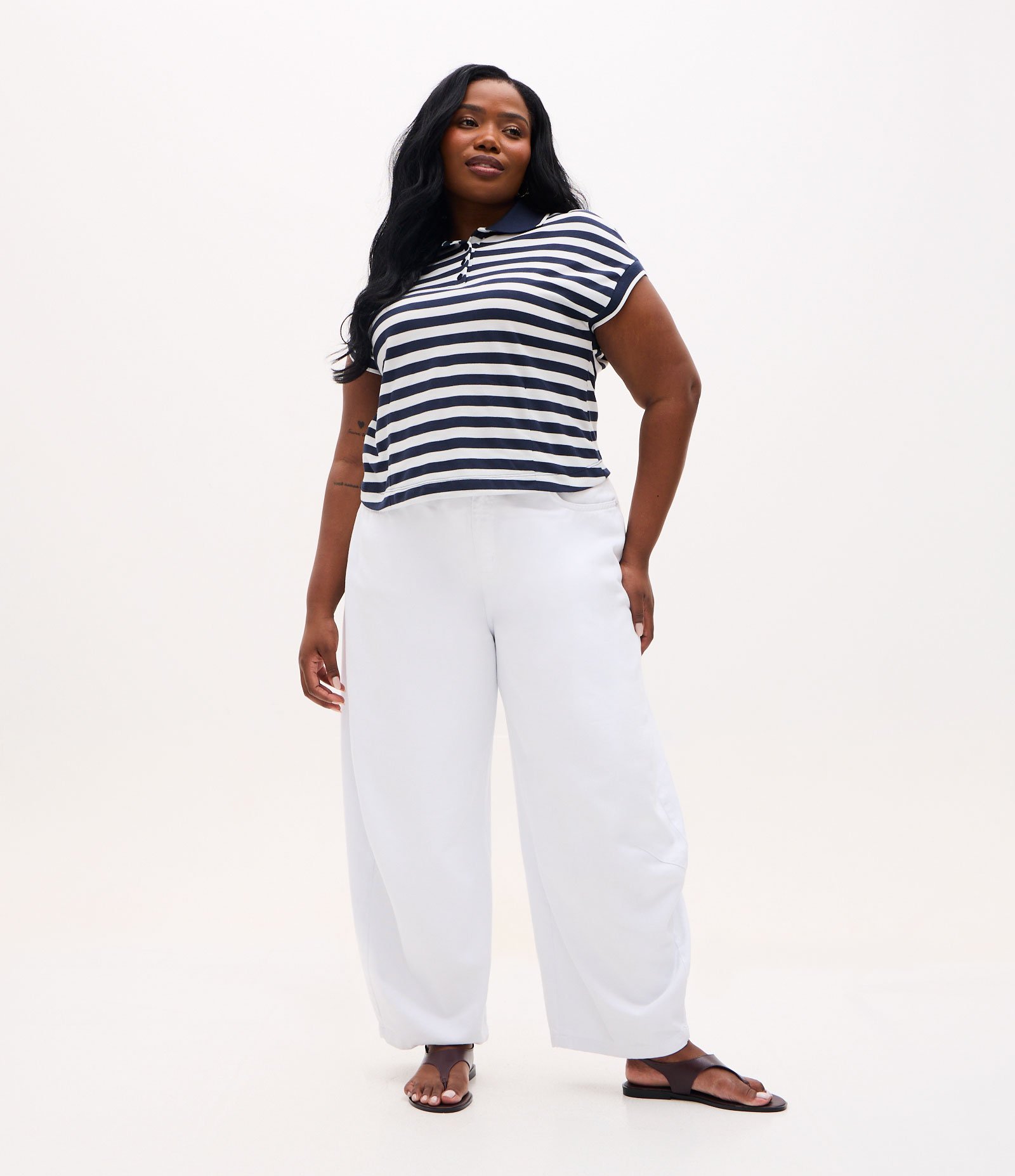 Blusa Boxy em Malha Piquet Listrada e com Gola Polo Curve & Plus Size Azul 2