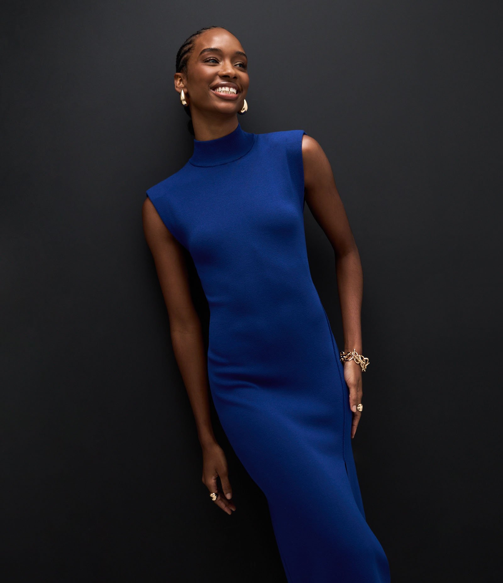 Vestido Midi em Tricô com Ombreira e Fenda Lateral Azul 4