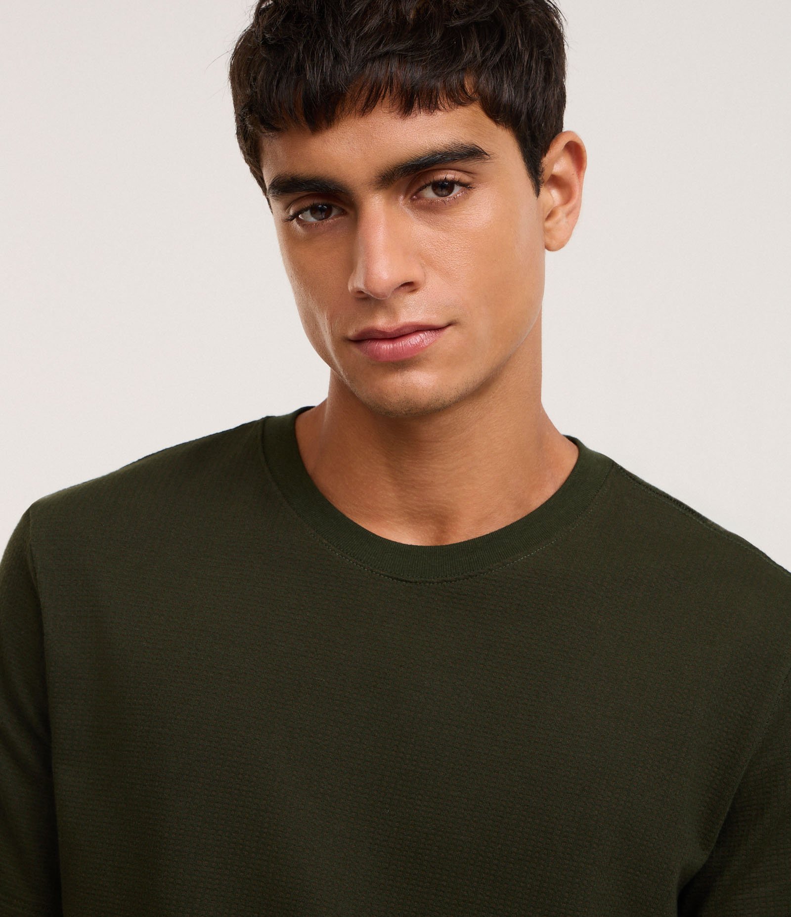 Camiseta Comfort em Algodão com Textura Verde Musgo 4