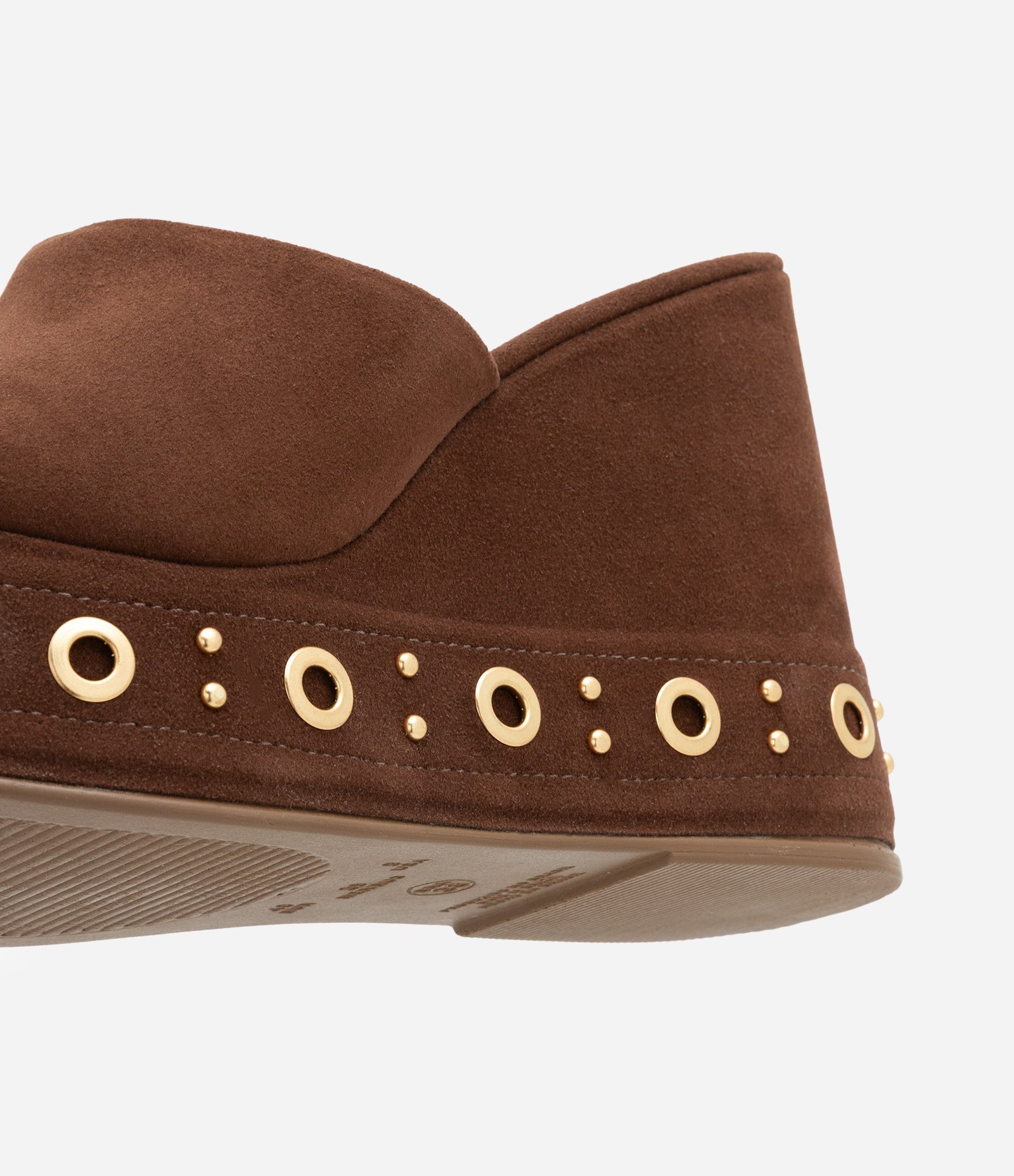 Sandália Plataforma em PU com Detalhes Metálicos Marrom 3