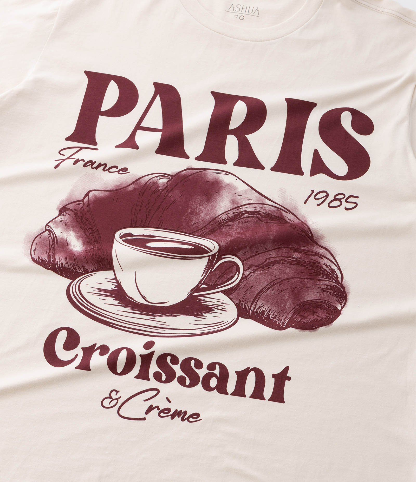 Camiseta Alongada Estampa Paris Croissant e Crème Curve & Plus Size Off White 4