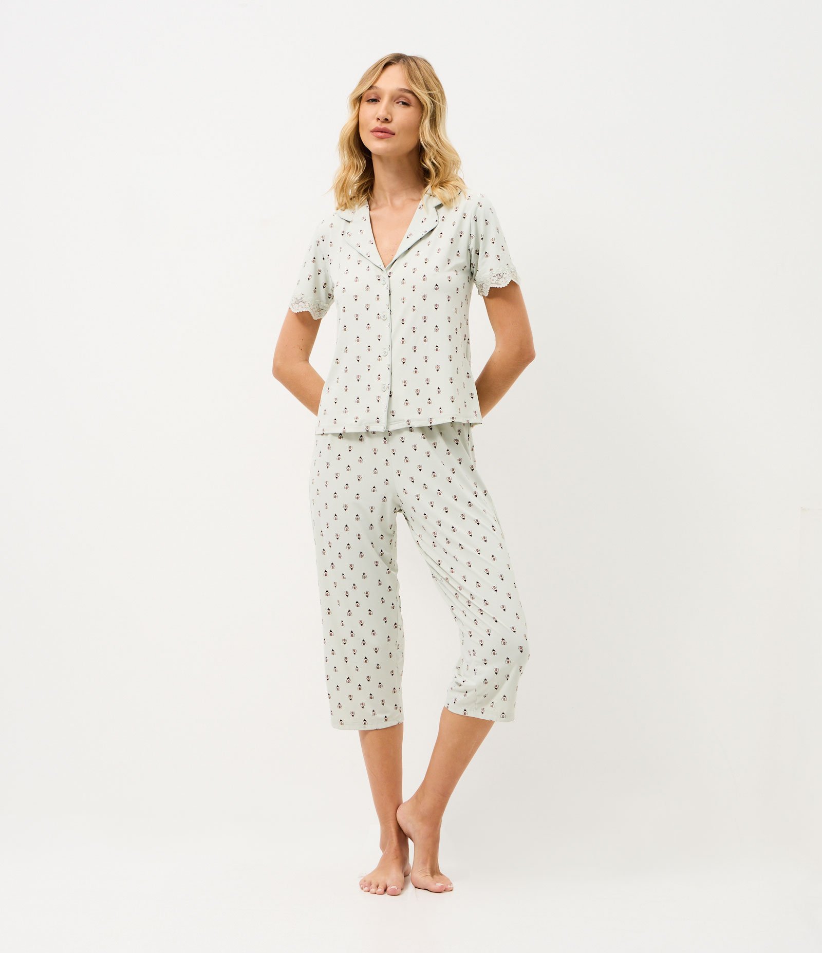 Pijama Capri Americano com Estampa Geométrica Cinza 2