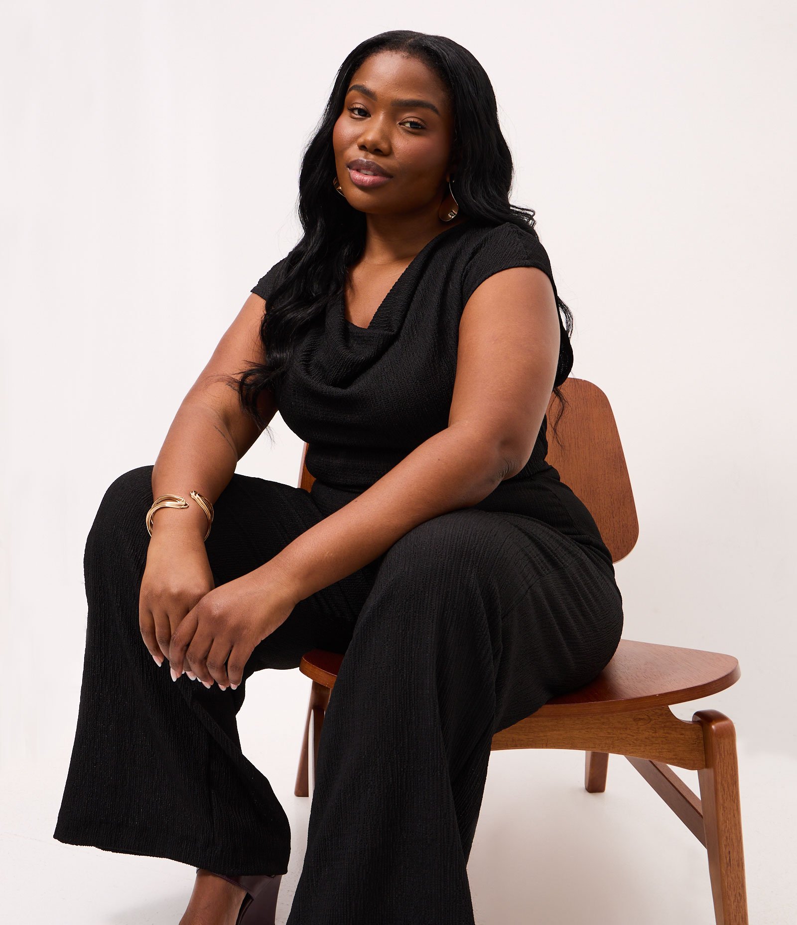 Blusa Regular Texturizada com Decote Degagê Curve & Plus Size Preto 1