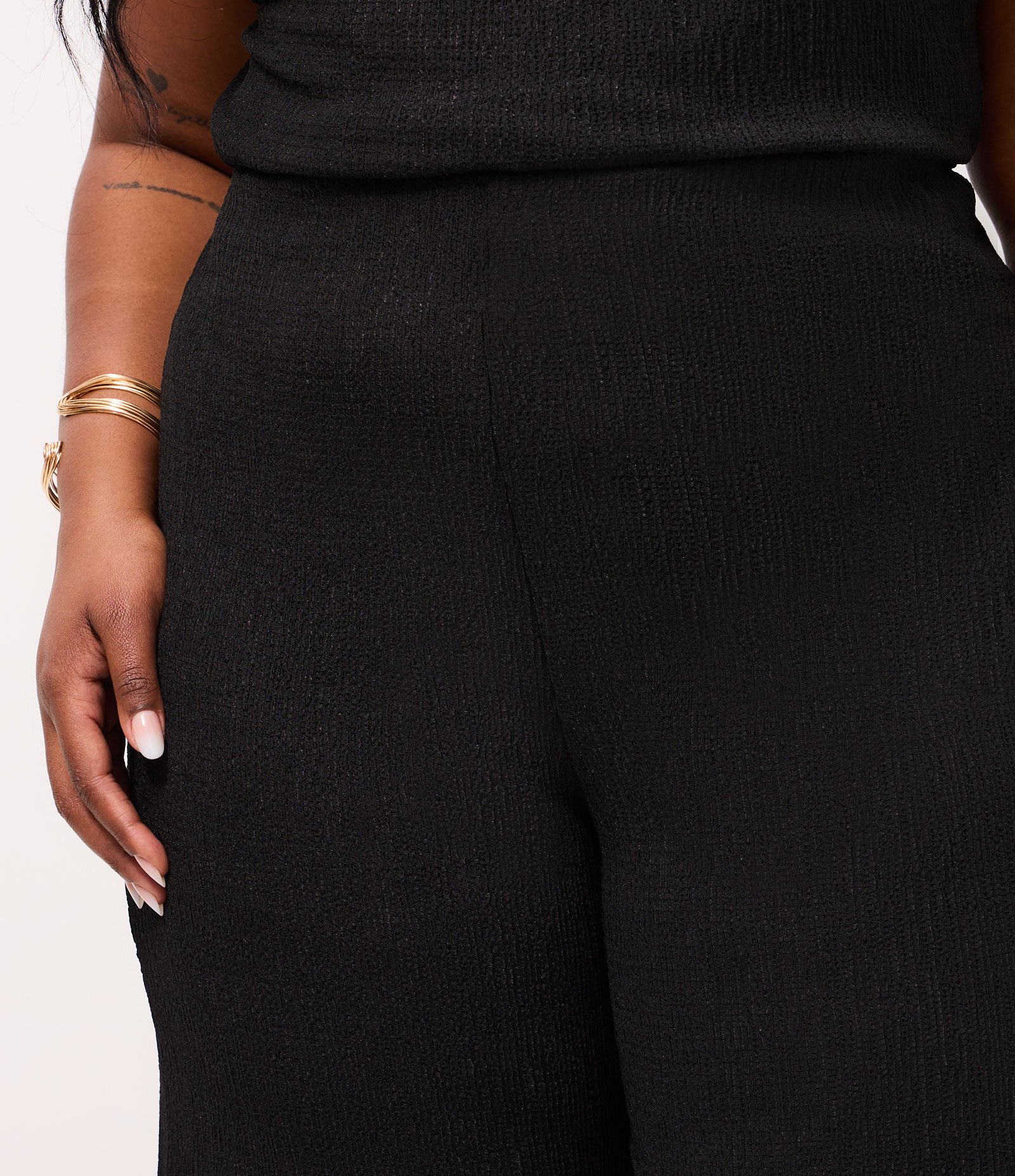 Calça Pantalona Texturizada Curve & Plus Size Preto 3