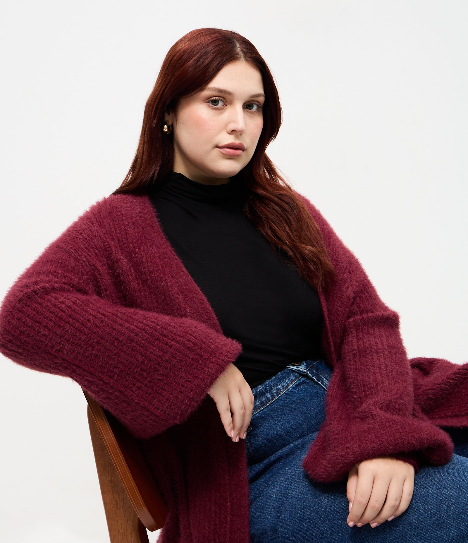 Cardigan Alongado em Tricô Retilíneo Curve & Plus Size Vermelho 4