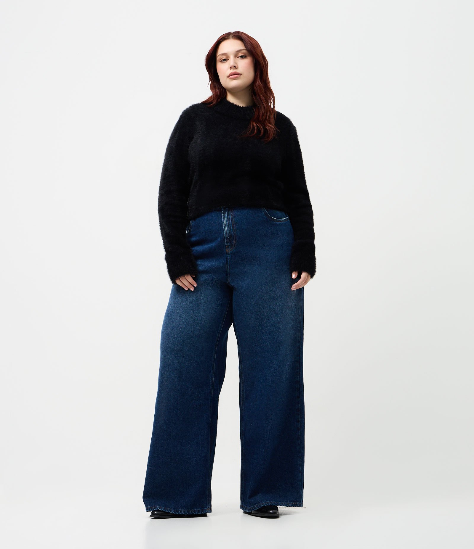 Blusão Alongado em Tricô Peludinho Curve & Plus Size Preto 2