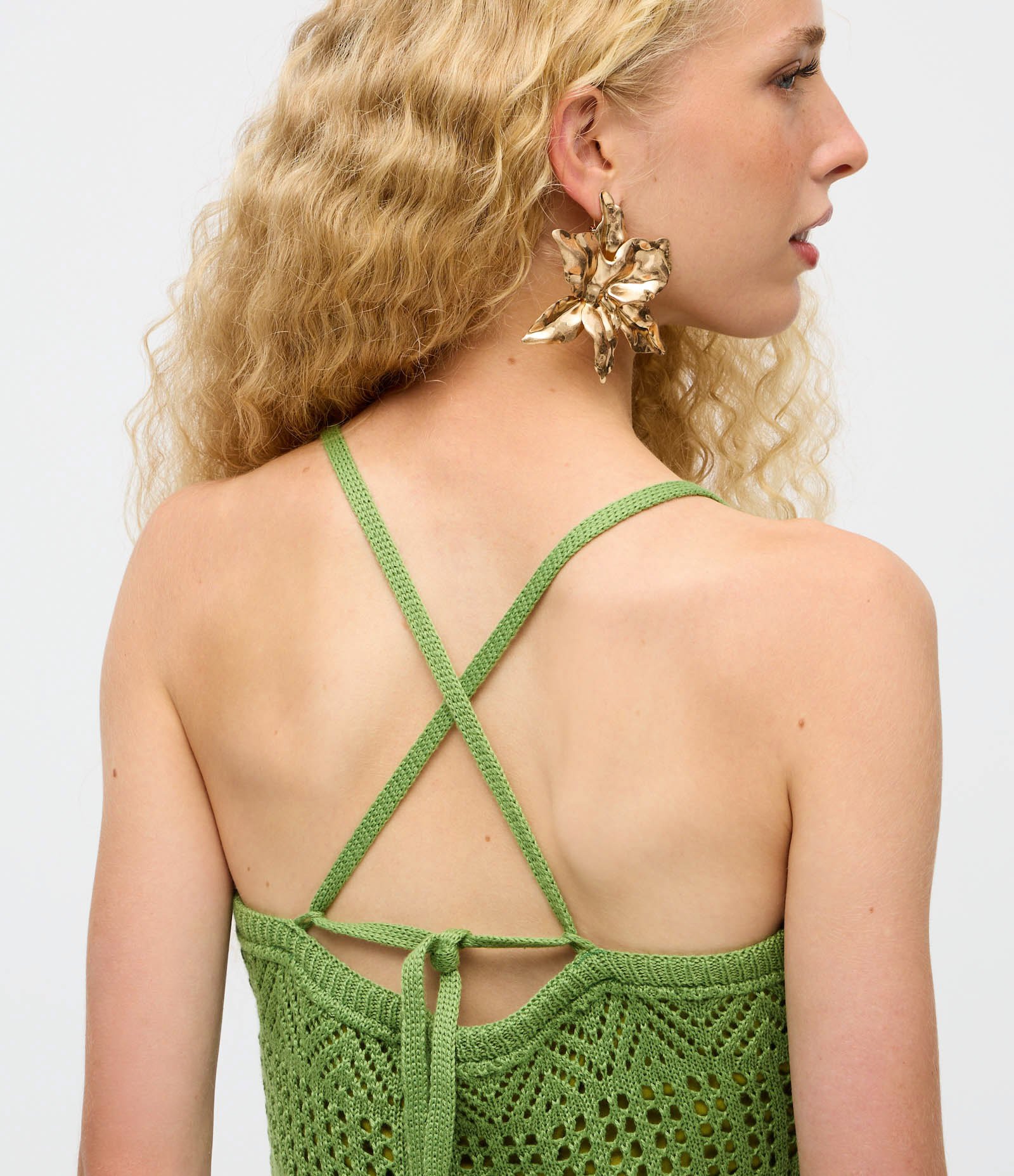 Vestido em Tricô com Decote Gota e Alças Cruzadas Verde 4