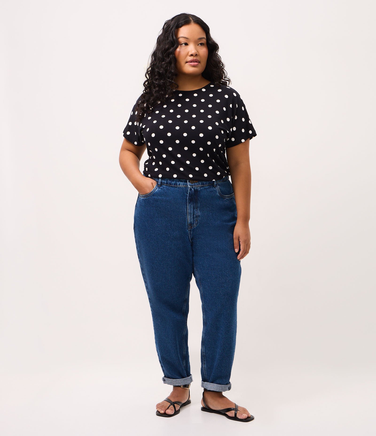 Blusa em Viscolycra com Estampa Poá Preto 2
