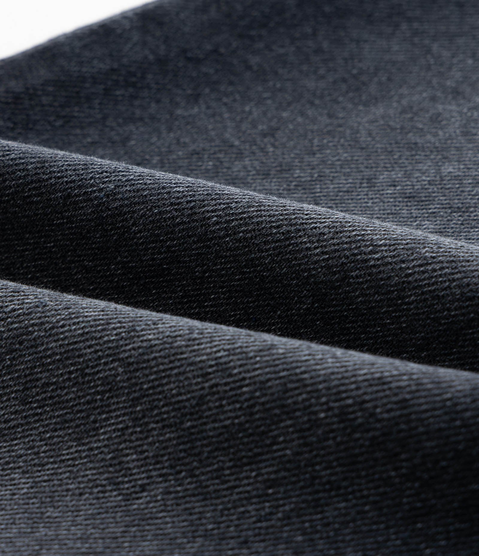 Calça Slim Cropped em Jeans com Efeito Estonado Preto 3