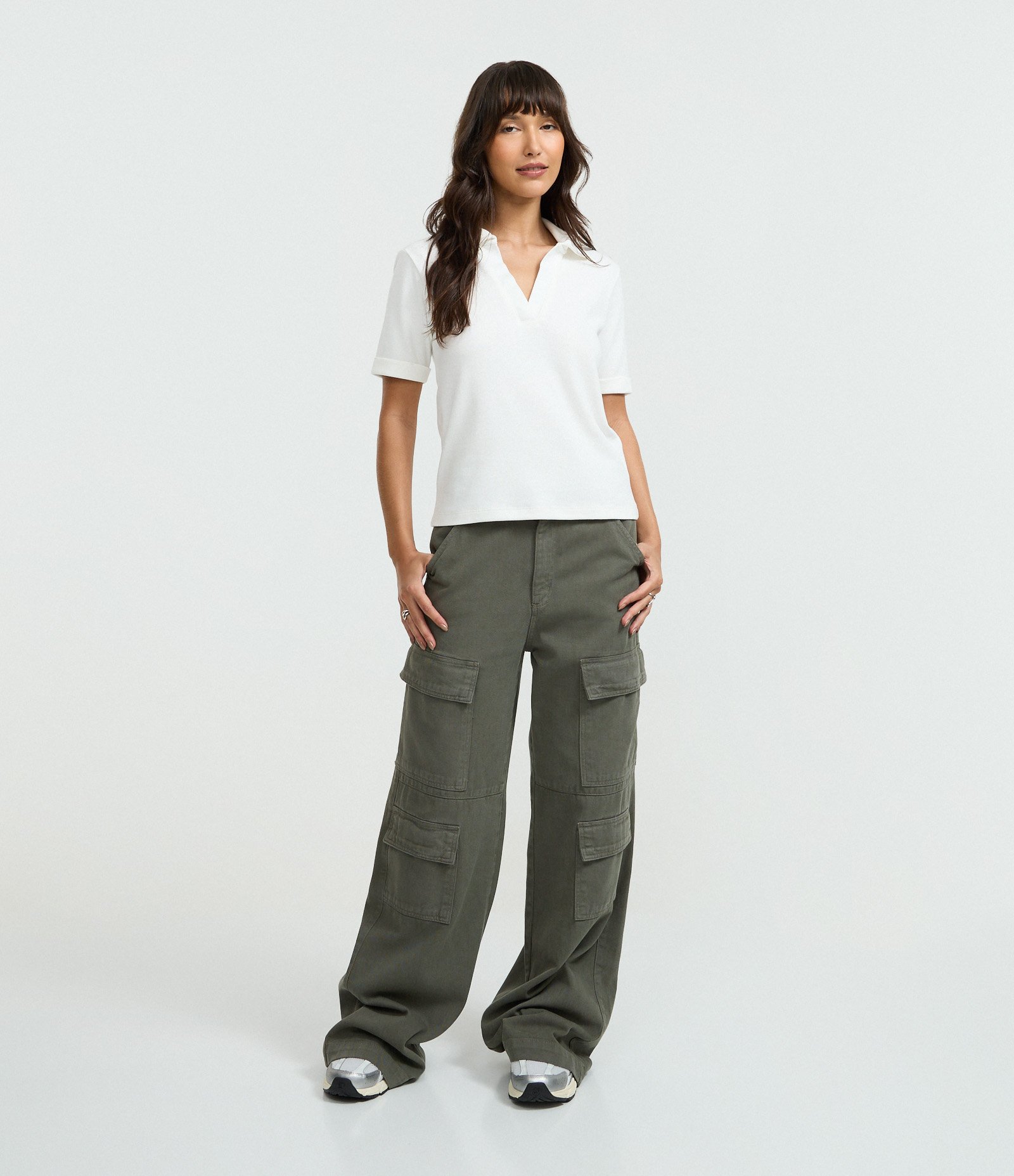 Blusa Polo em Suede com Gola Aberta Branco 2