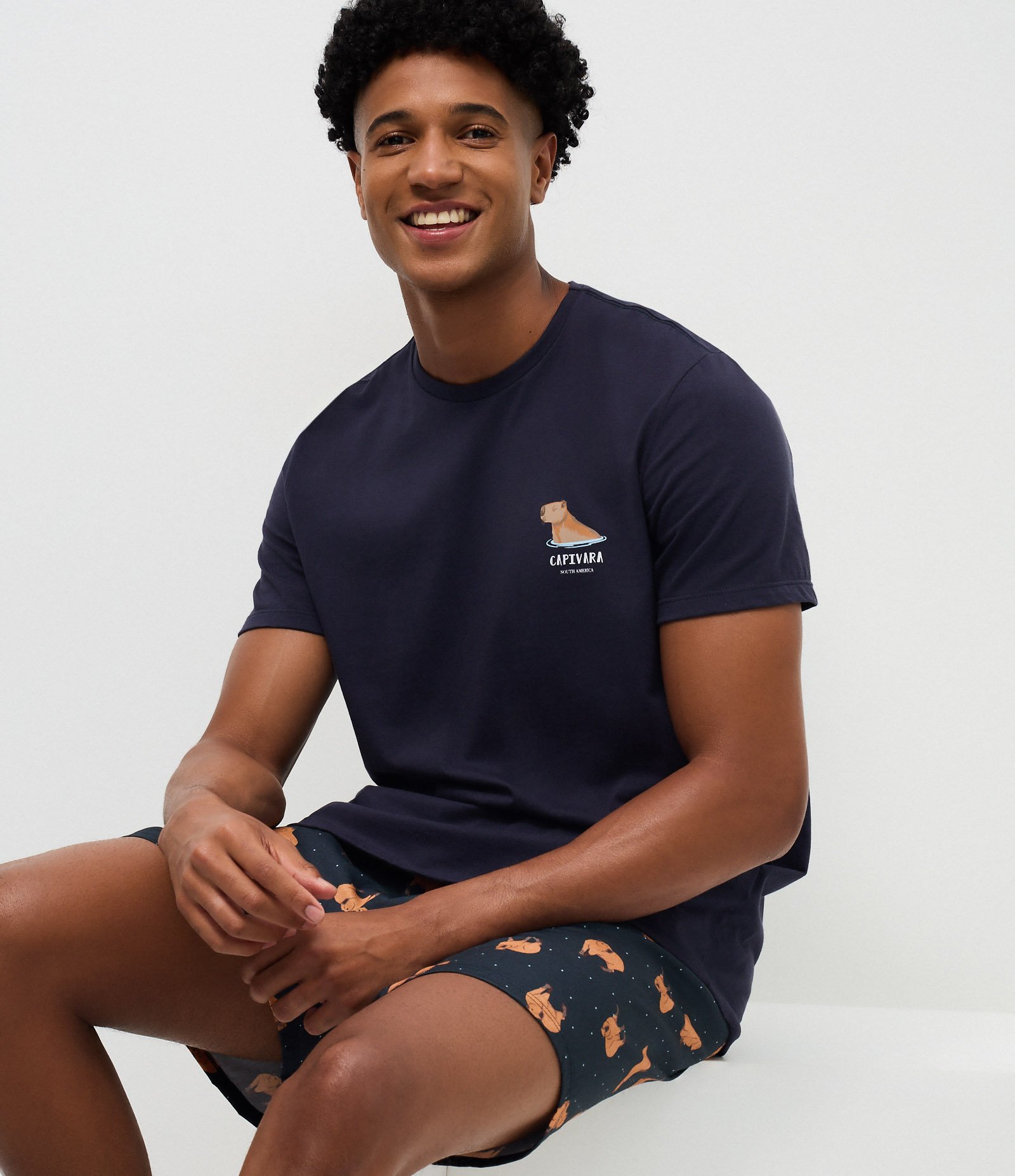 Pijama Curto em Algodão com Estampa de Capivara Azul 1