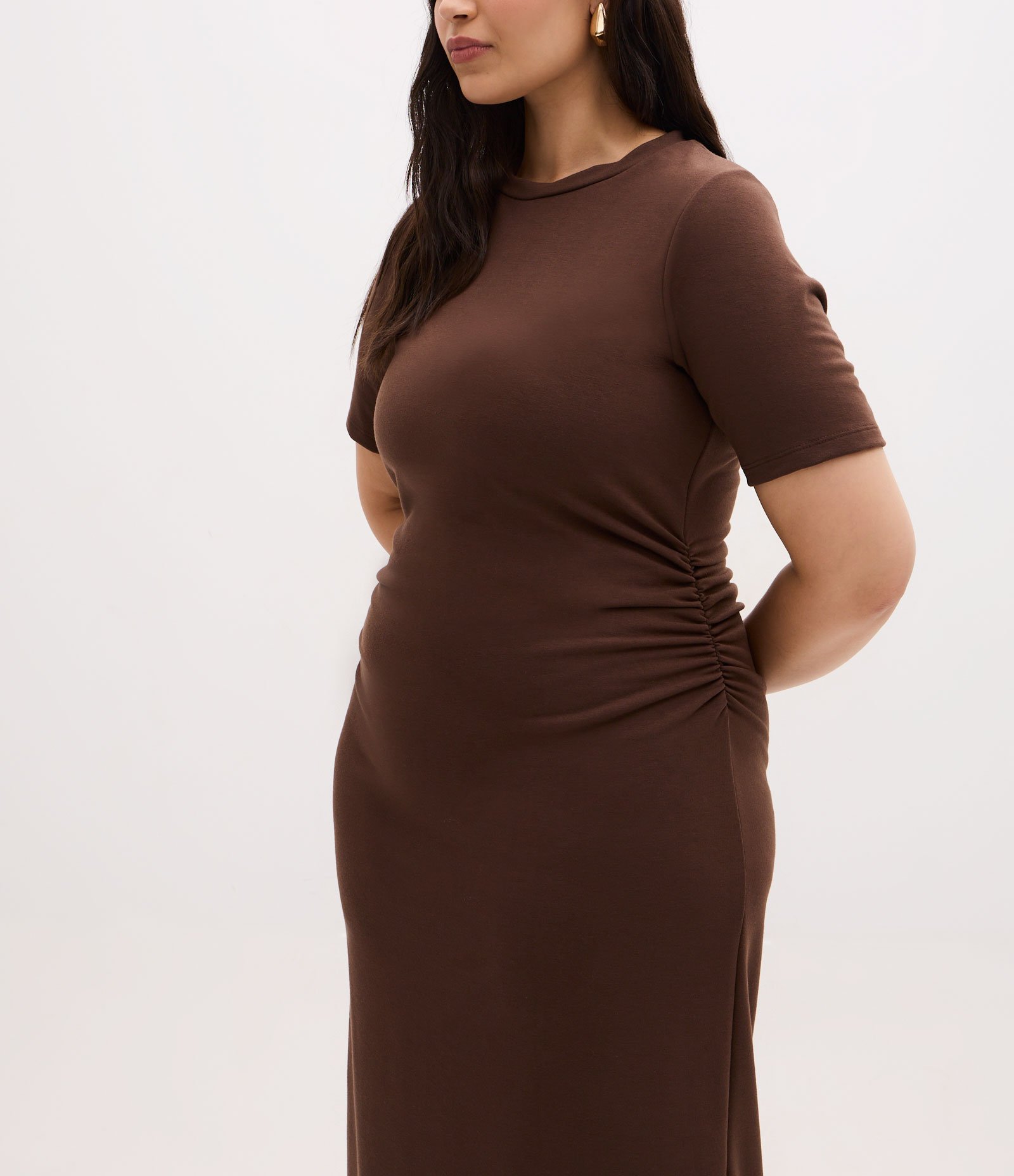 Vestido Midi em Cotton com Franzido Lateral Curve & Plus Size Marrom 2