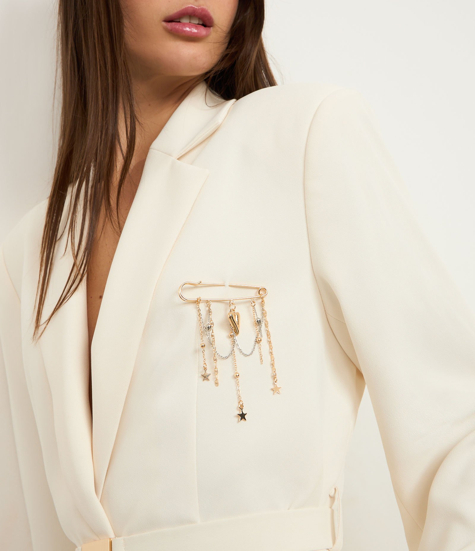 Kit 03 Broches em Metal com Pingentes Decorativos Dourado 3