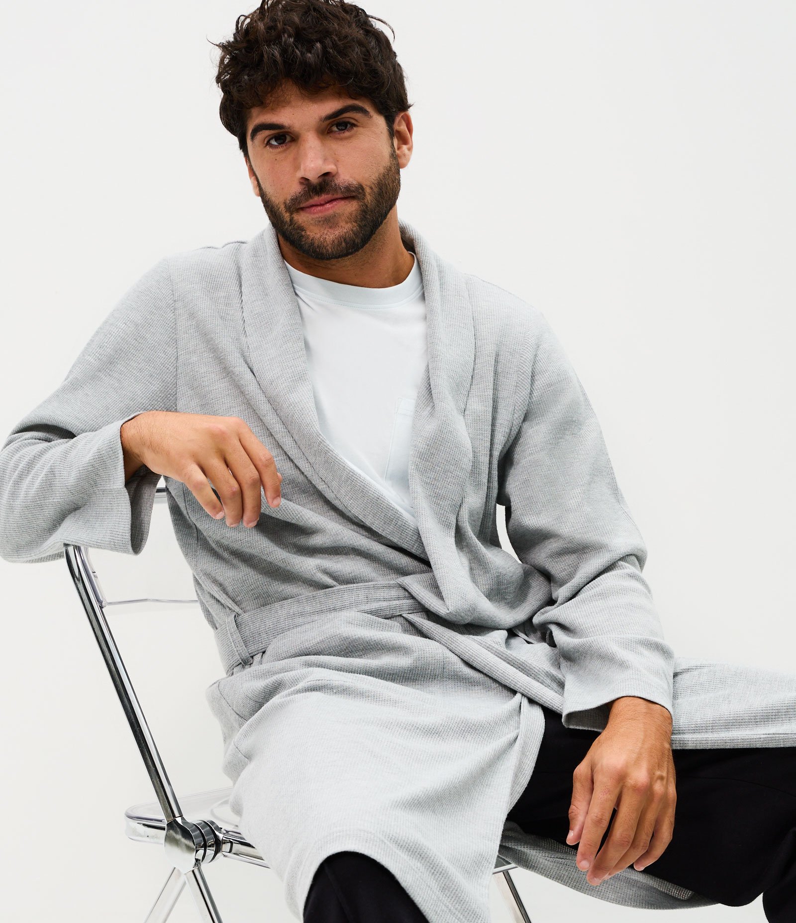 Robe Longo com Mangas Longas e Amarração na Cintura Cinza 1