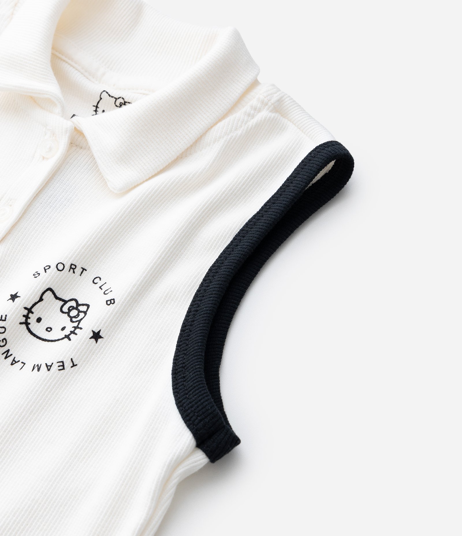 Regata Infantil com Gola Polo e Estampa Hello Kitty – Tam 7 a 16 Anos Off White 4