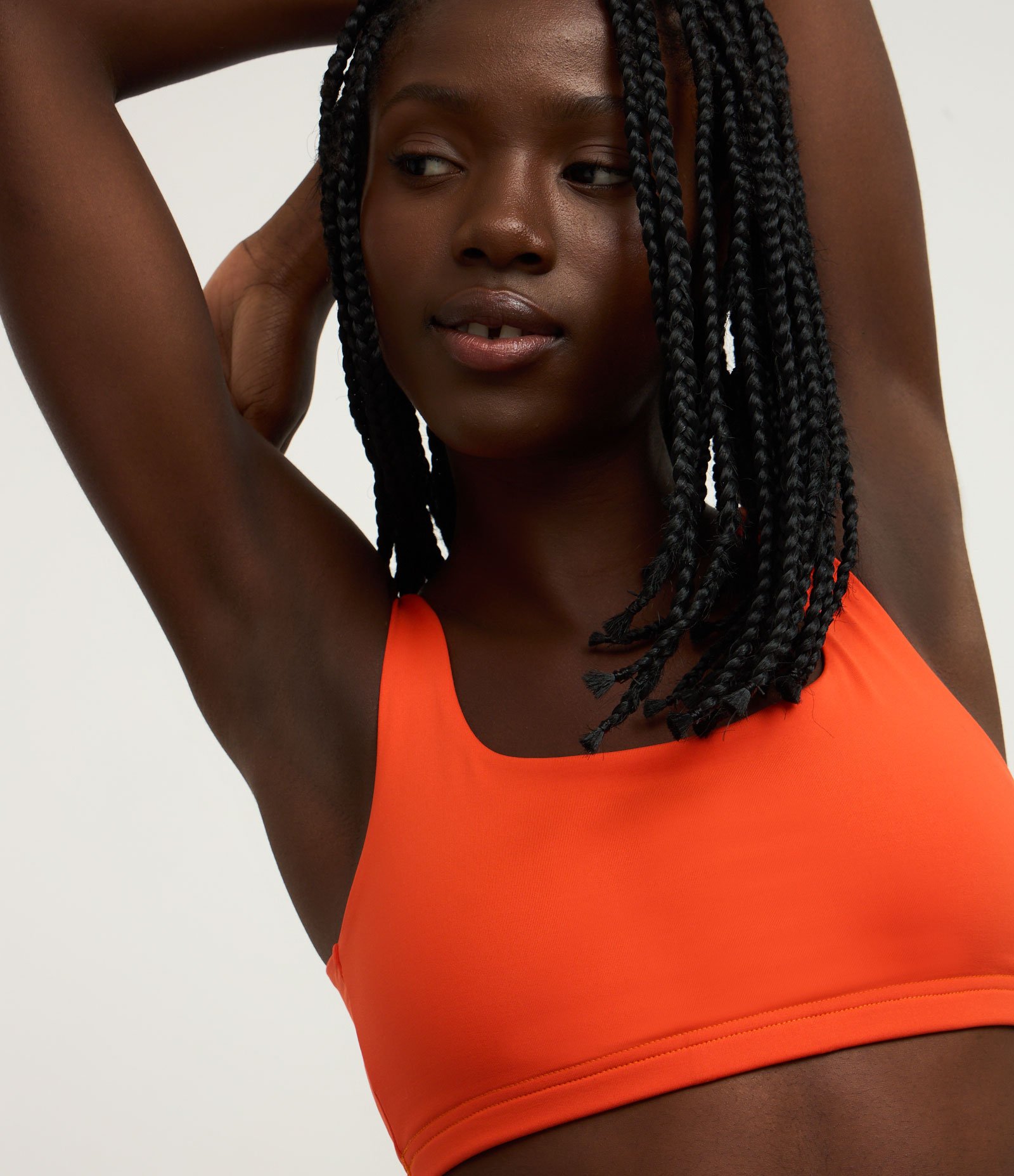 Top Esportivo em Microfibra com Abertura nas Costas Laranja 4