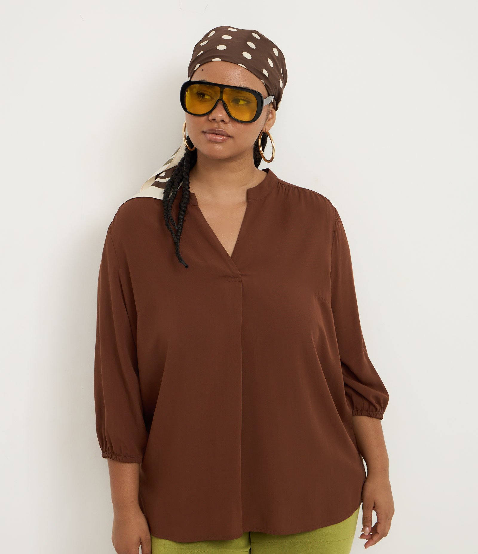 Blusa em Viscose com Manga 3/4 Curve & Plus Size Marrom 1