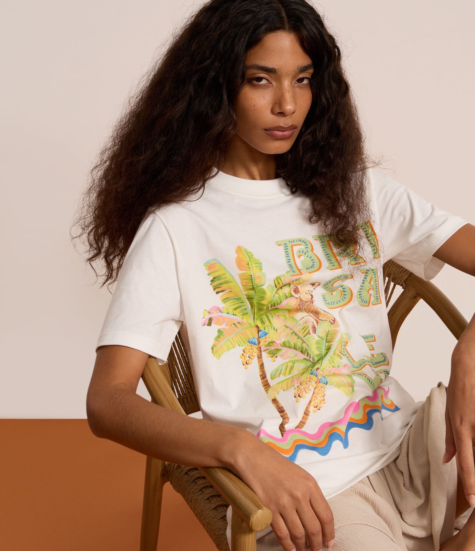 Camiseta em Algodão com Estampa Tropical Brisa Leve Branco 4