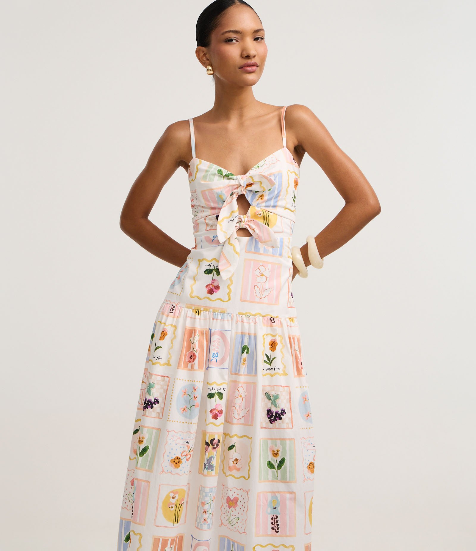 Vestido Evasê Midi em Tricoline com Estampa Floral Branco 1